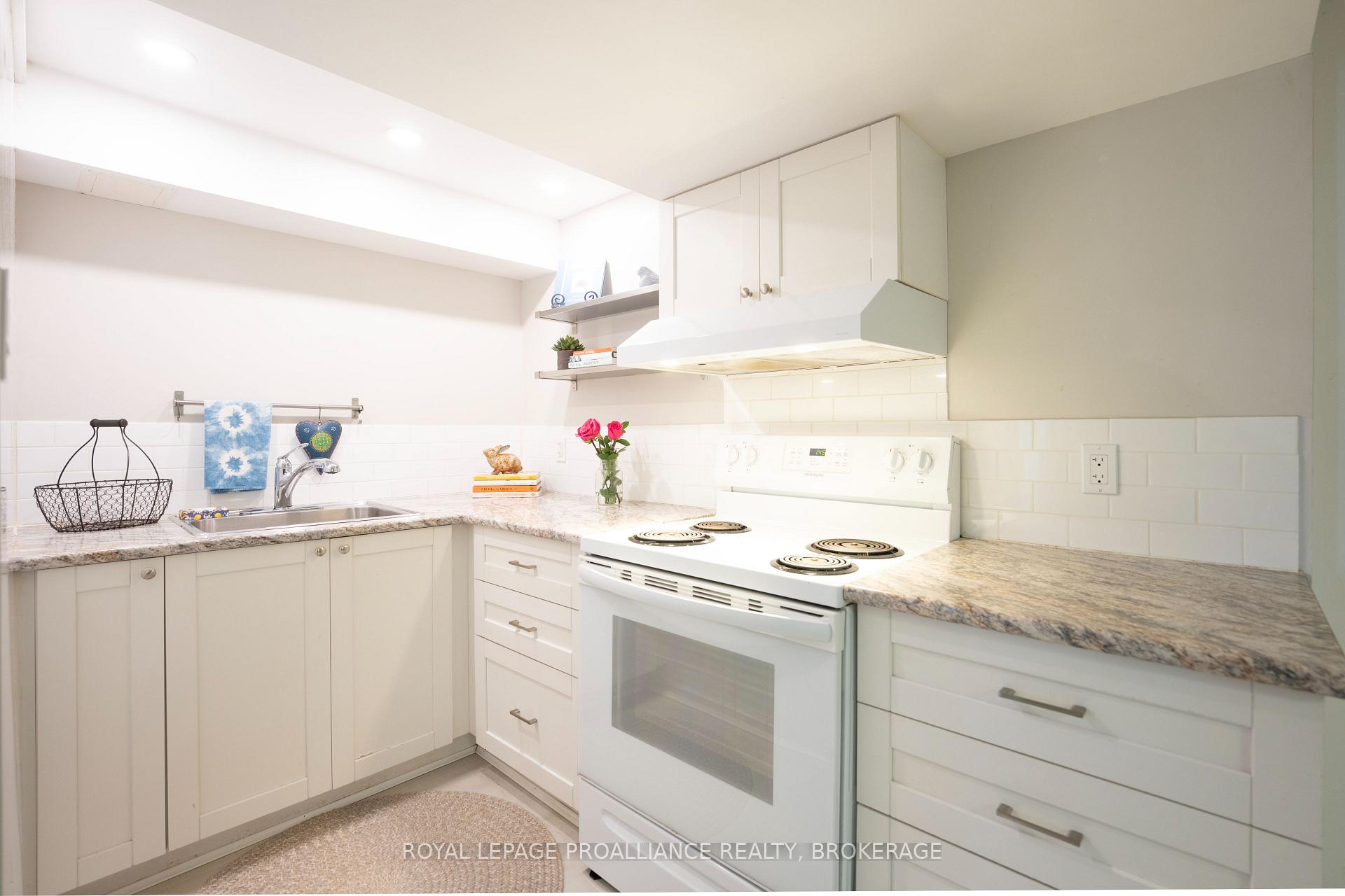 Photo 28 of 302 Arrowhead Place, Kingston, West of Sir John A. Blvd — HOMEH
