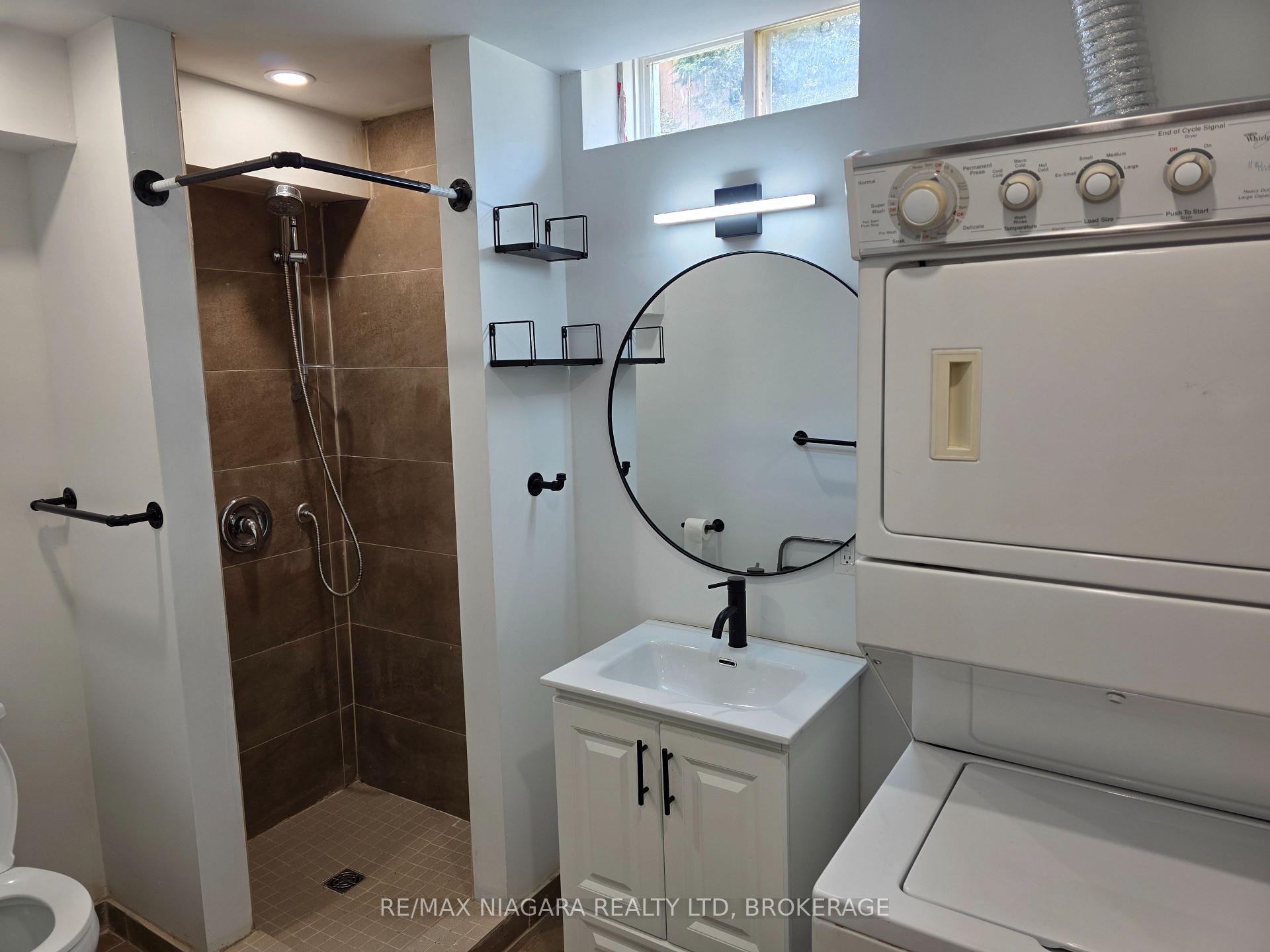 Photo 8 of Unit Lower Level, 8383 Heikoop Crescent, Niagara Falls, Forestview — HOMEH