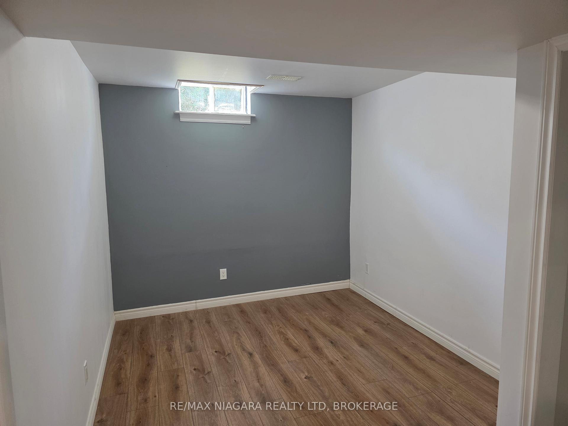 Photo 9 of Unit Lower Level, 8383 Heikoop Crescent, Niagara Falls, Forestview — HOMEH