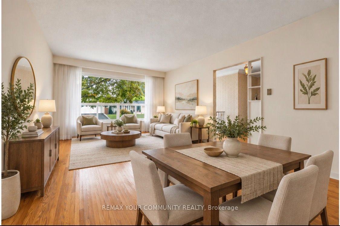Photo 8 of 182 Bay Thorn Drive, Markham, Royal Orchard — HOMEH