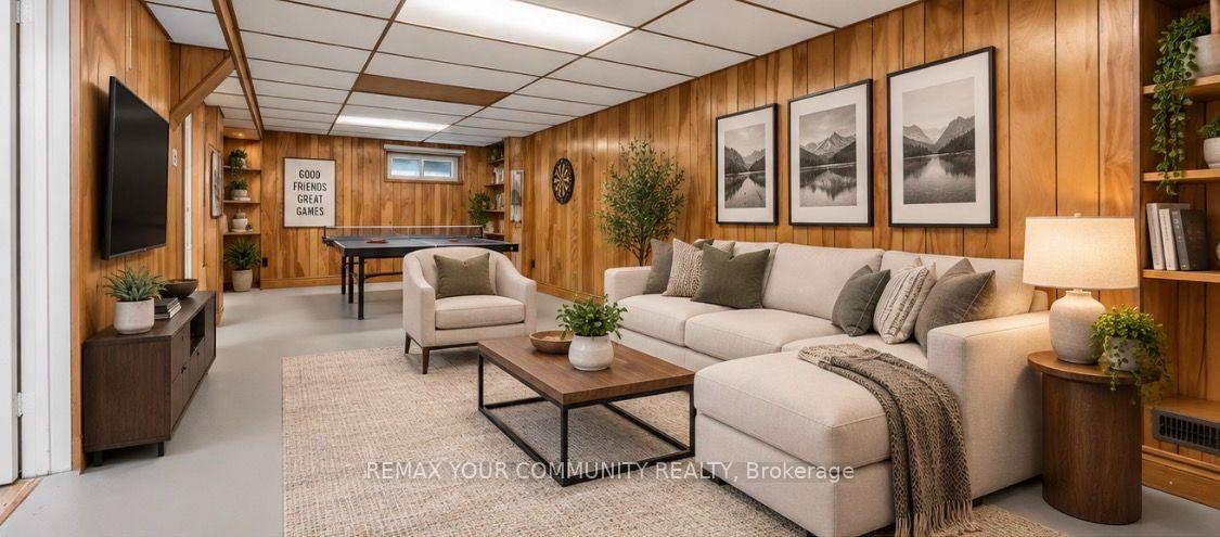 Photo 32 of 182 Bay Thorn Drive, Markham, Royal Orchard — HOMEH
