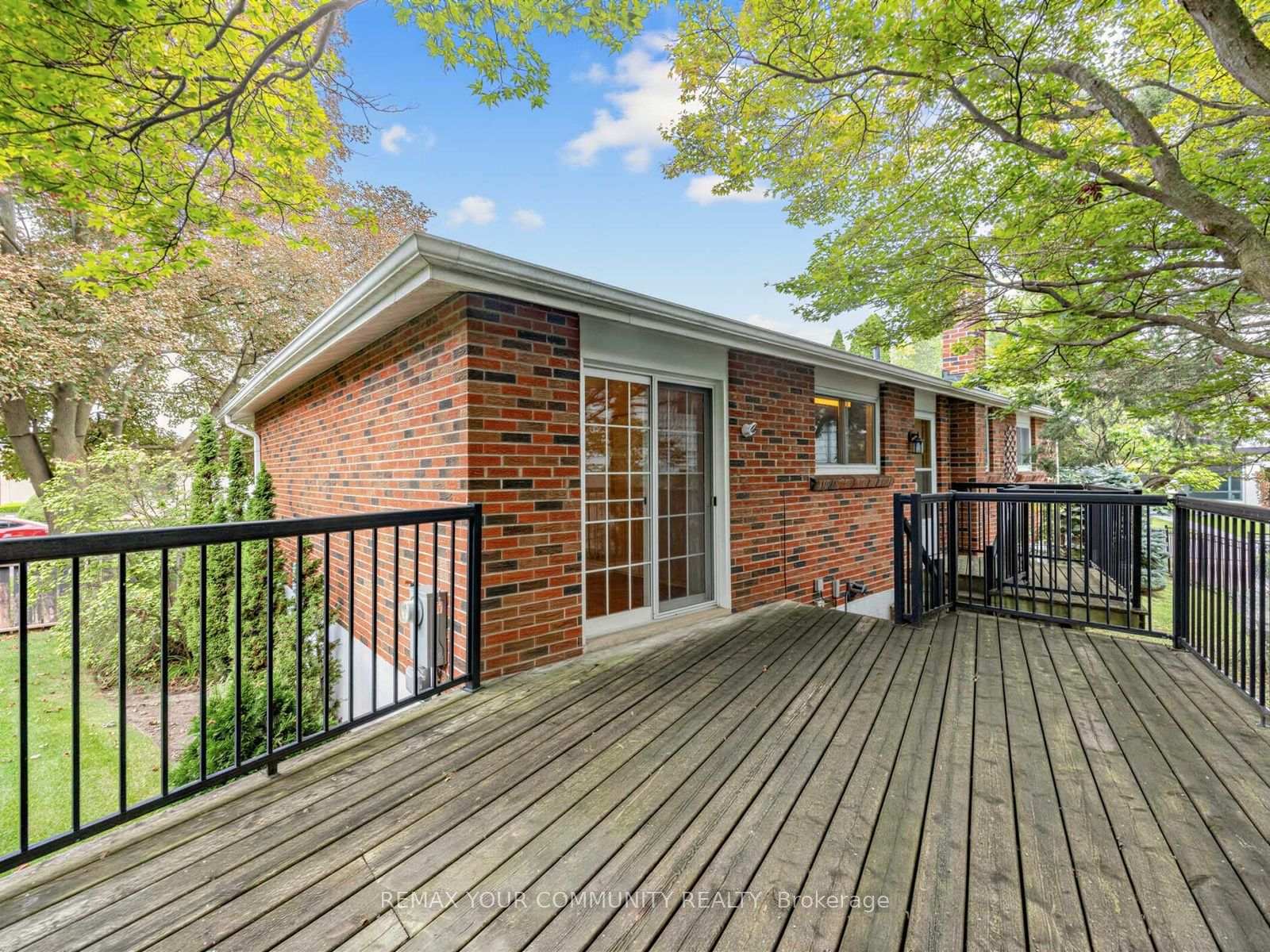 Photo 39 of 182 Bay Thorn Drive, Markham, Royal Orchard — HOMEH