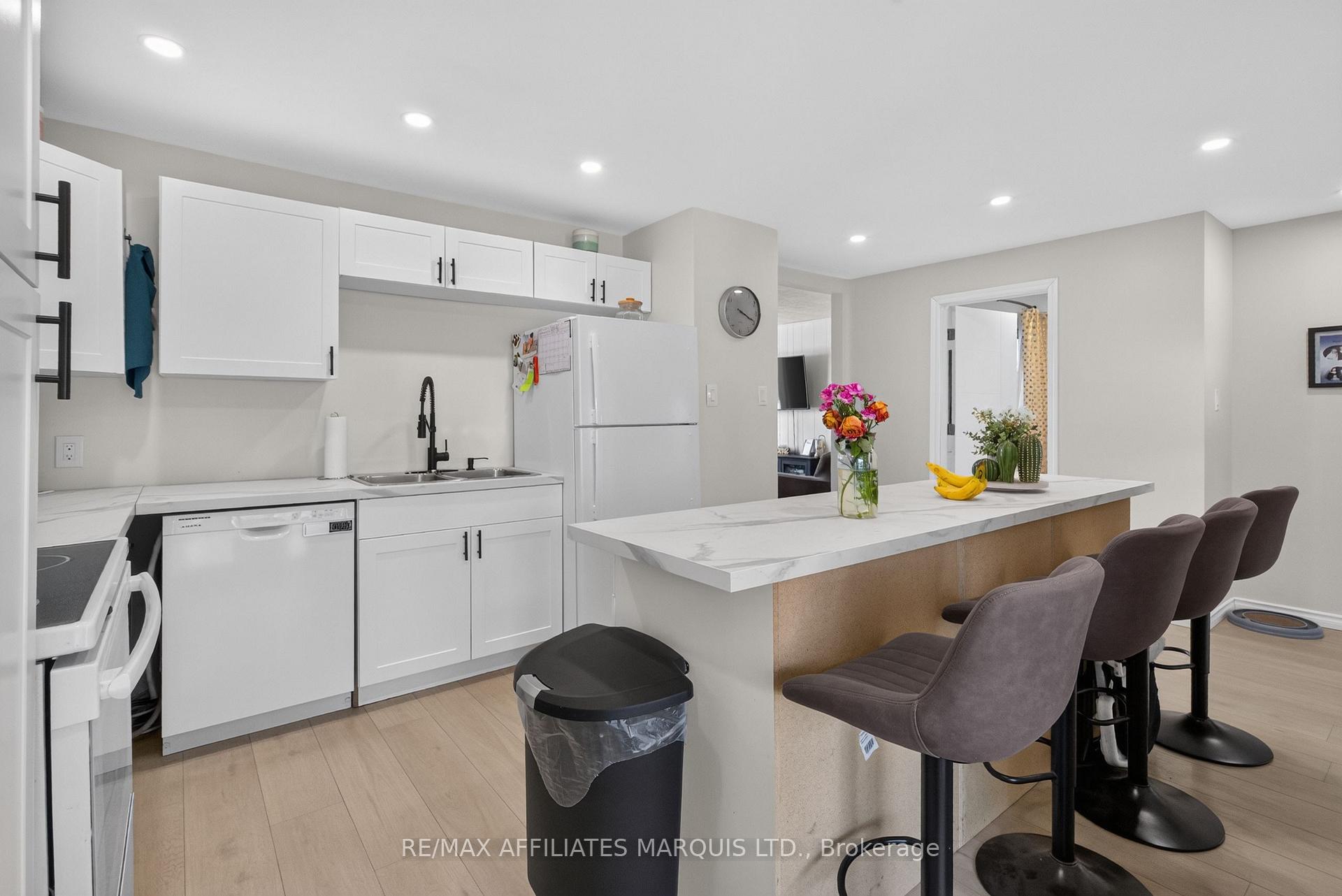 Photo 13 of 41 Eleventh Street E, Cornwall, Cornwall — HOMEH