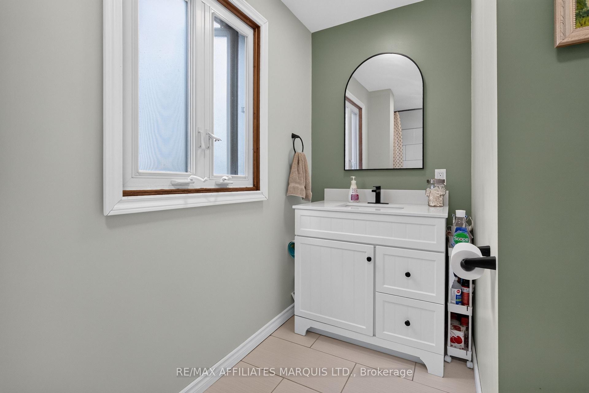 Photo 17 of 41 Eleventh Street E, Cornwall, Cornwall — HOMEH