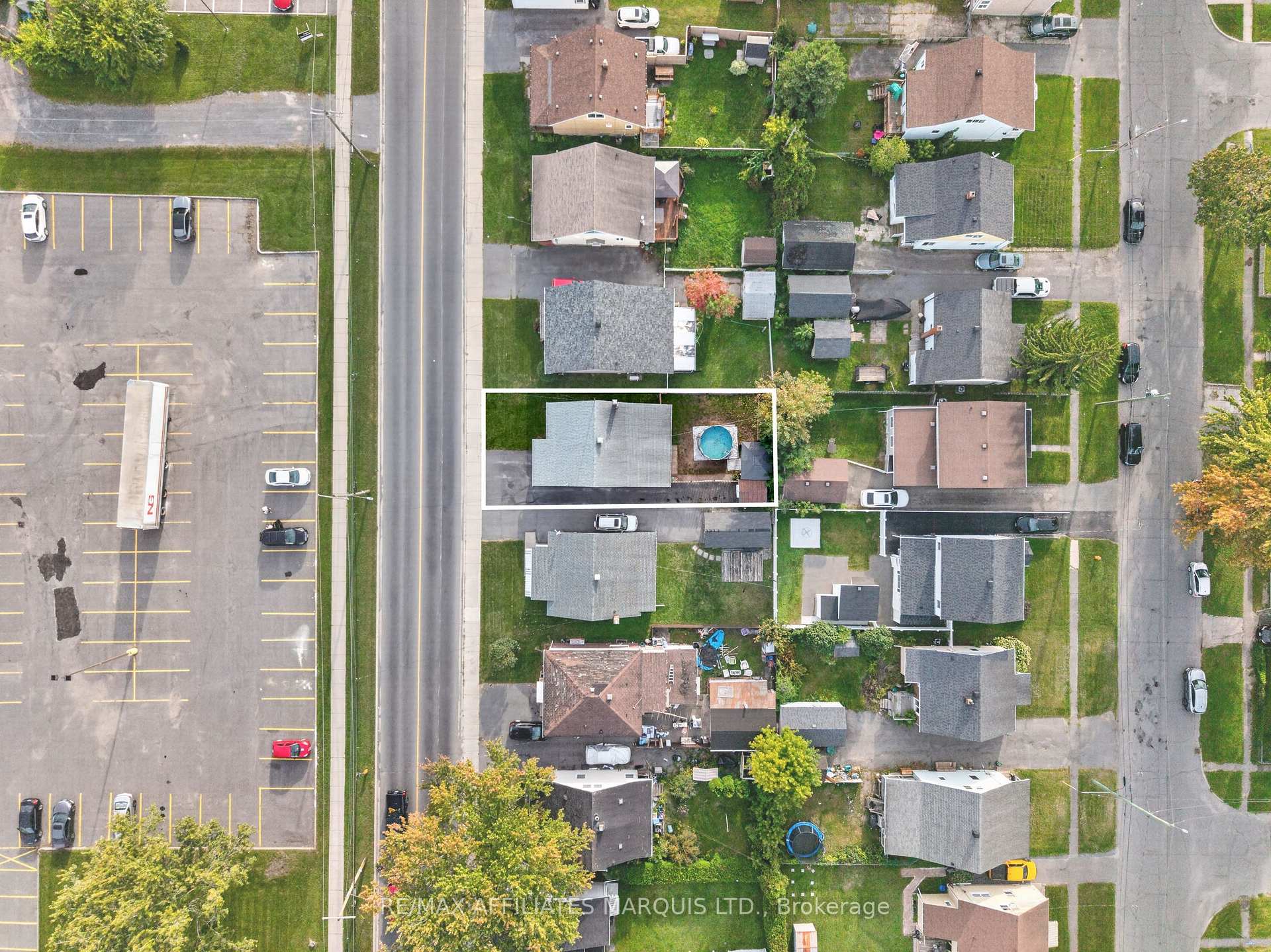 Photo 38 of 41 Eleventh Street E, Cornwall, Cornwall — HOMEH
