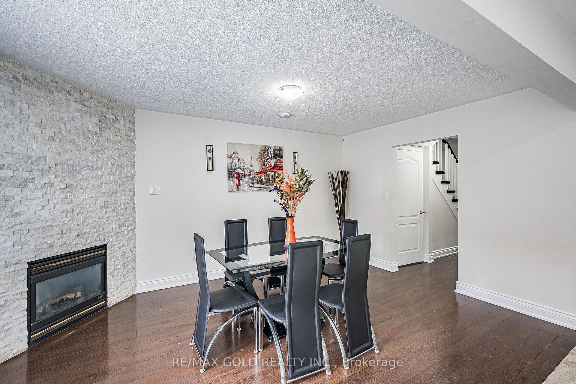 Photo 14 of 329 Howard Crescent, Orangeville — HOMEH