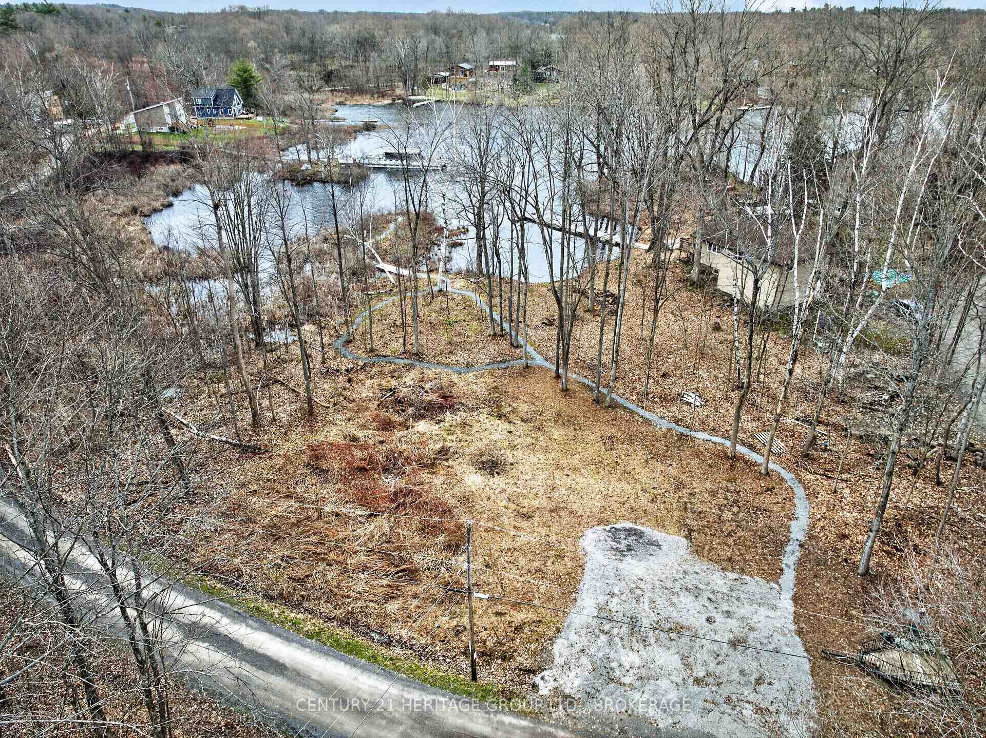 Photo 3 of 828 Thomas Road, Rideau Lakes, Rideau Lakes (South Crosby) Twp — HOMEH