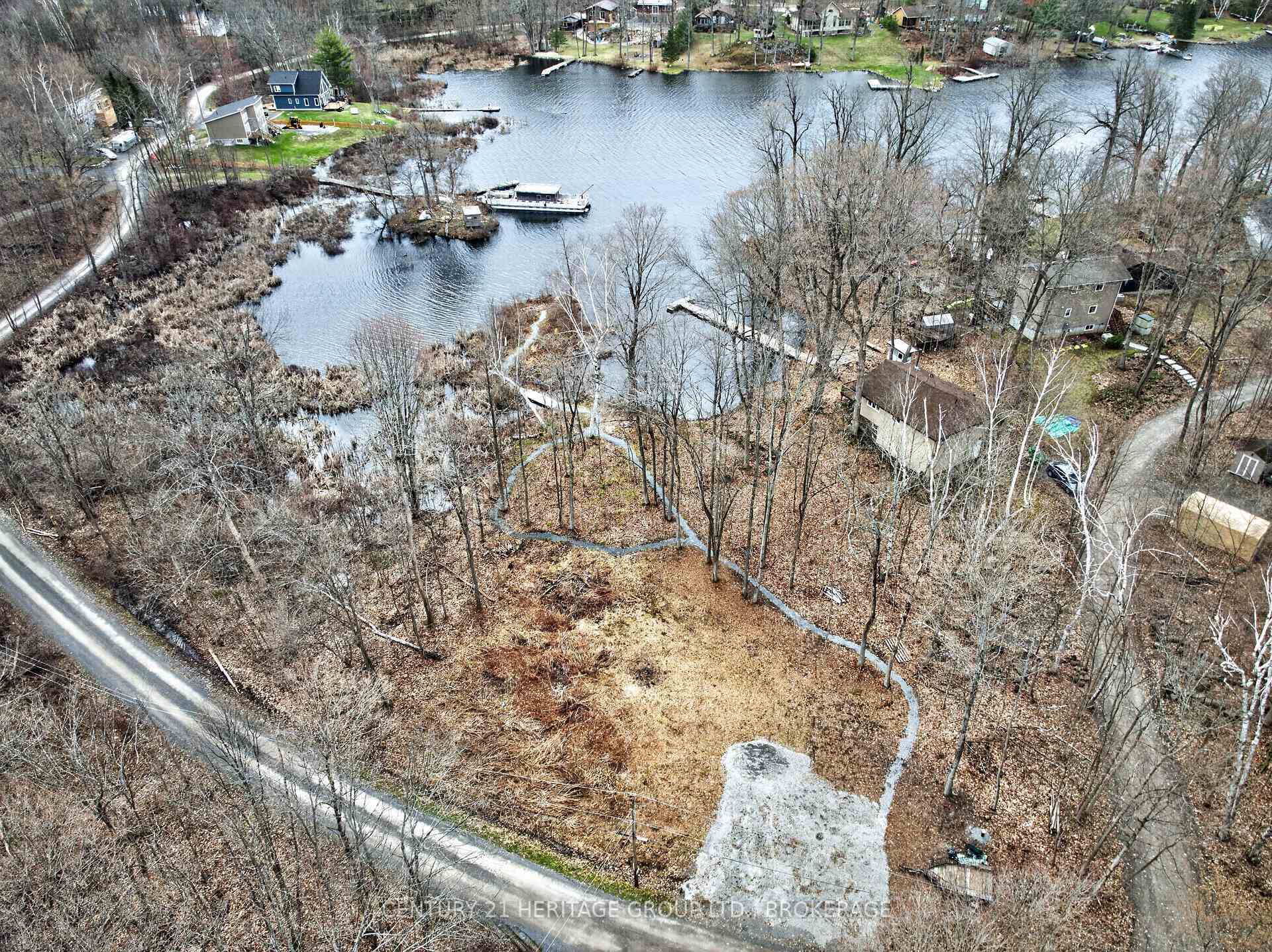 Photo 4 of 828 Thomas Road, Rideau Lakes, Rideau Lakes (South Crosby) Twp — HOMEH
