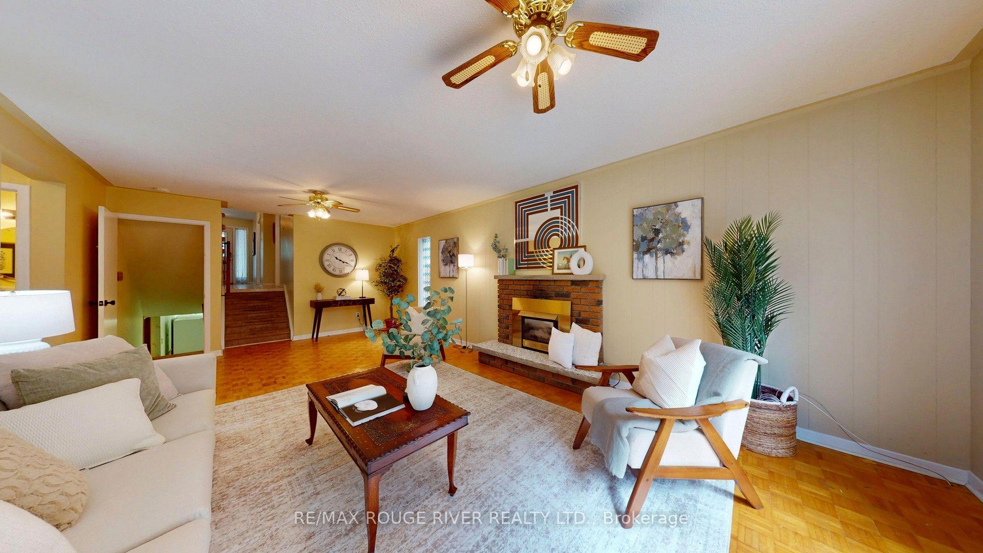 Photo 2 of 33 Pepper Tree Drive, Scarborough, Centennial Scarborough — HOMEH