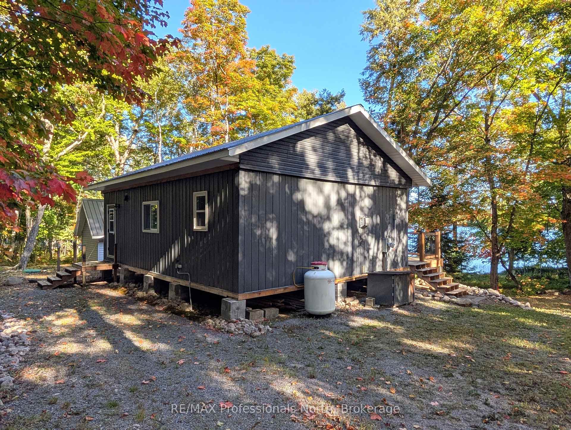 Photo 10 of 1179 Spring Lake Road, Parry Sound Remote Area, Lount — HOMEH