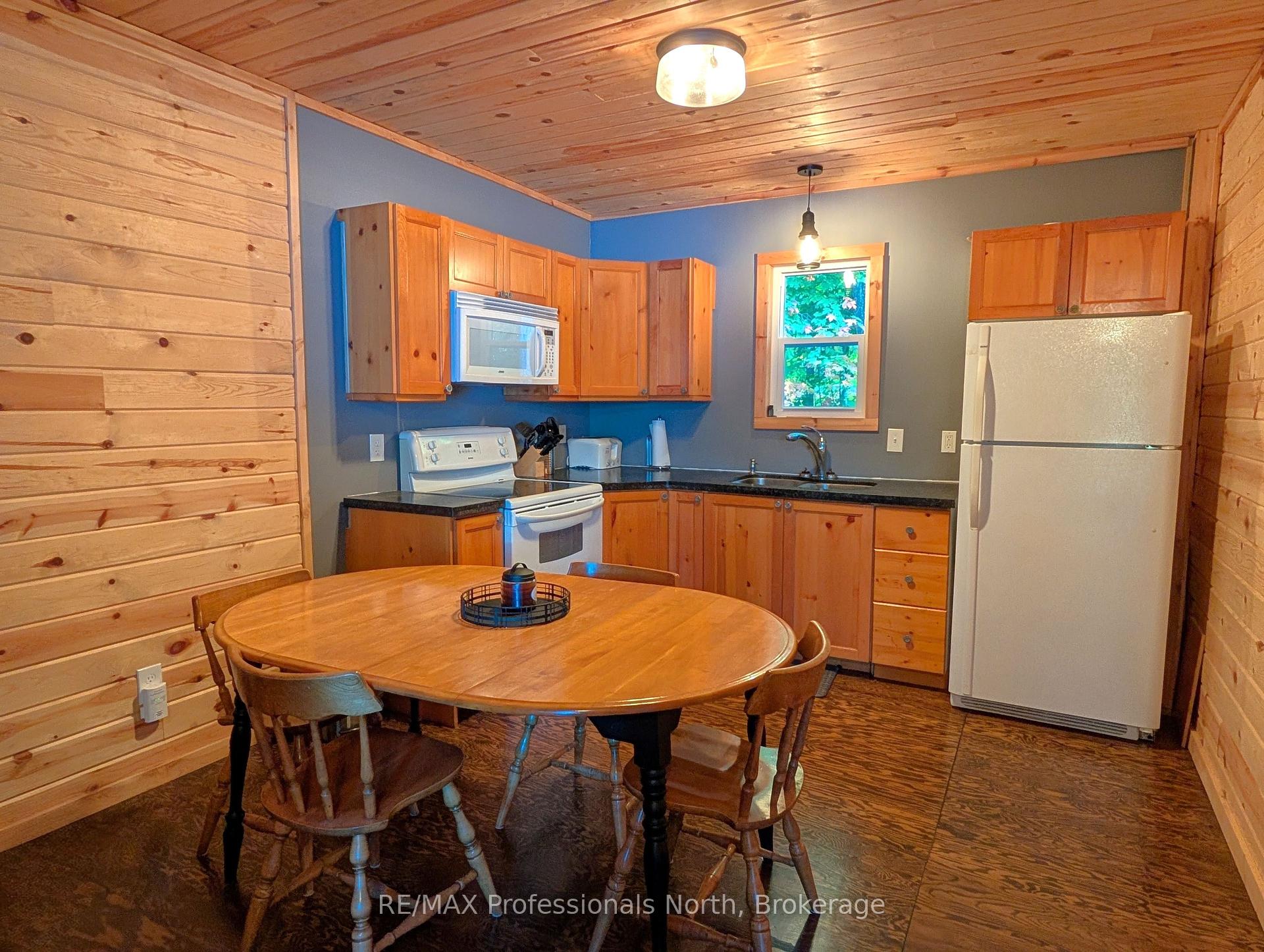 Photo 13 of 1179 Spring Lake Road, Parry Sound Remote Area, Lount — HOMEH