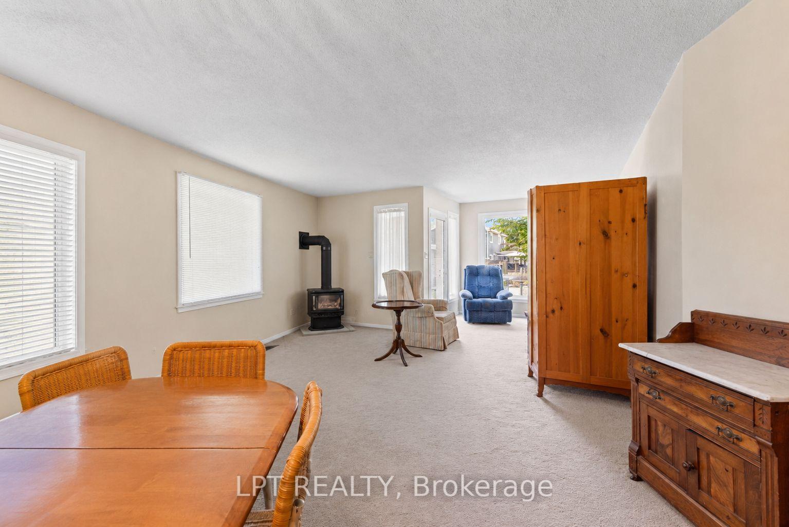 Photo 14 of 204A The Queensway, Georgina, Keswick North — HOMEH