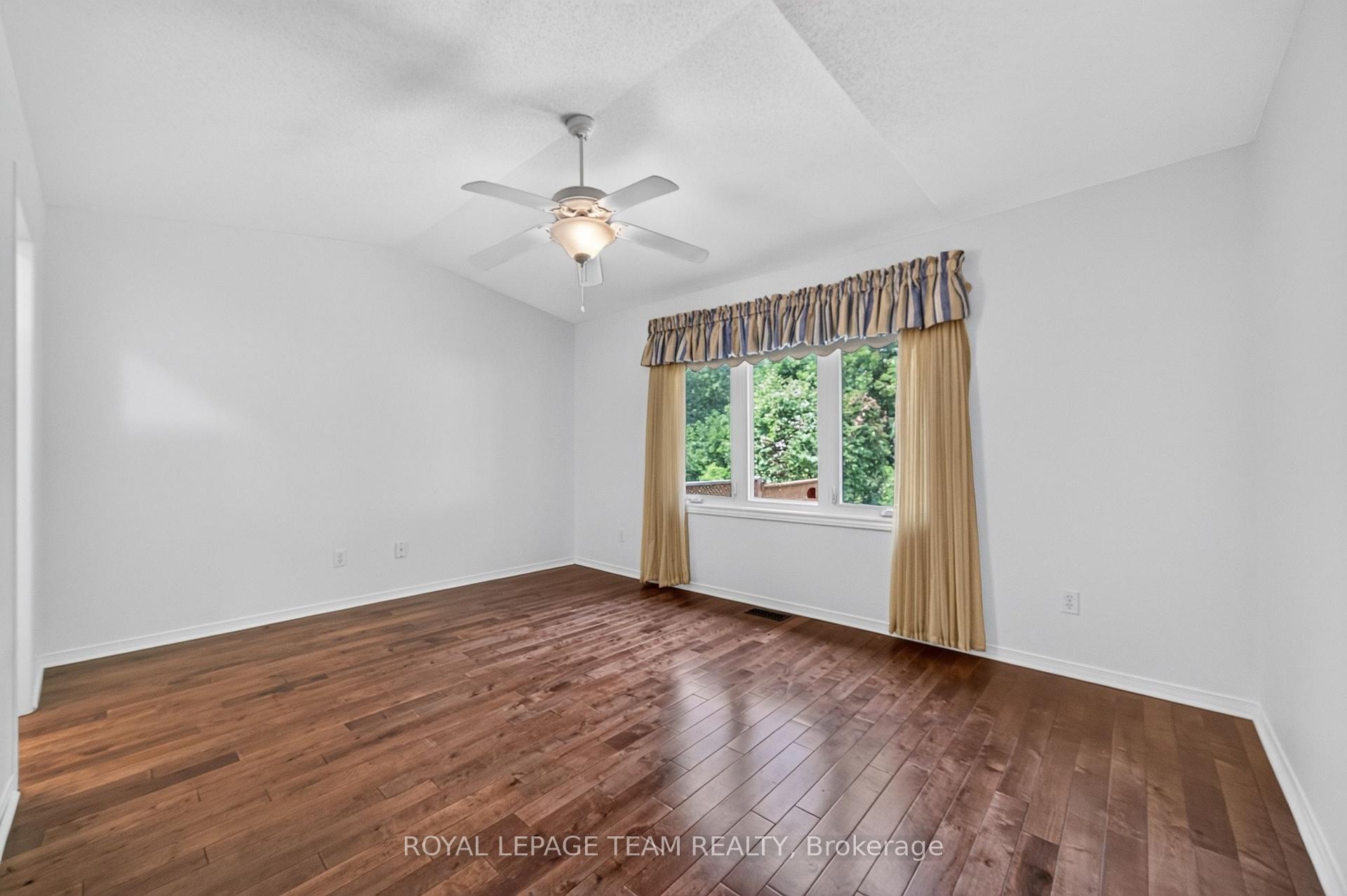 Photo 29 of 35 Billingham Crescent, Ottawa, Kanata - Morgan's Grant/South March — HOMEH