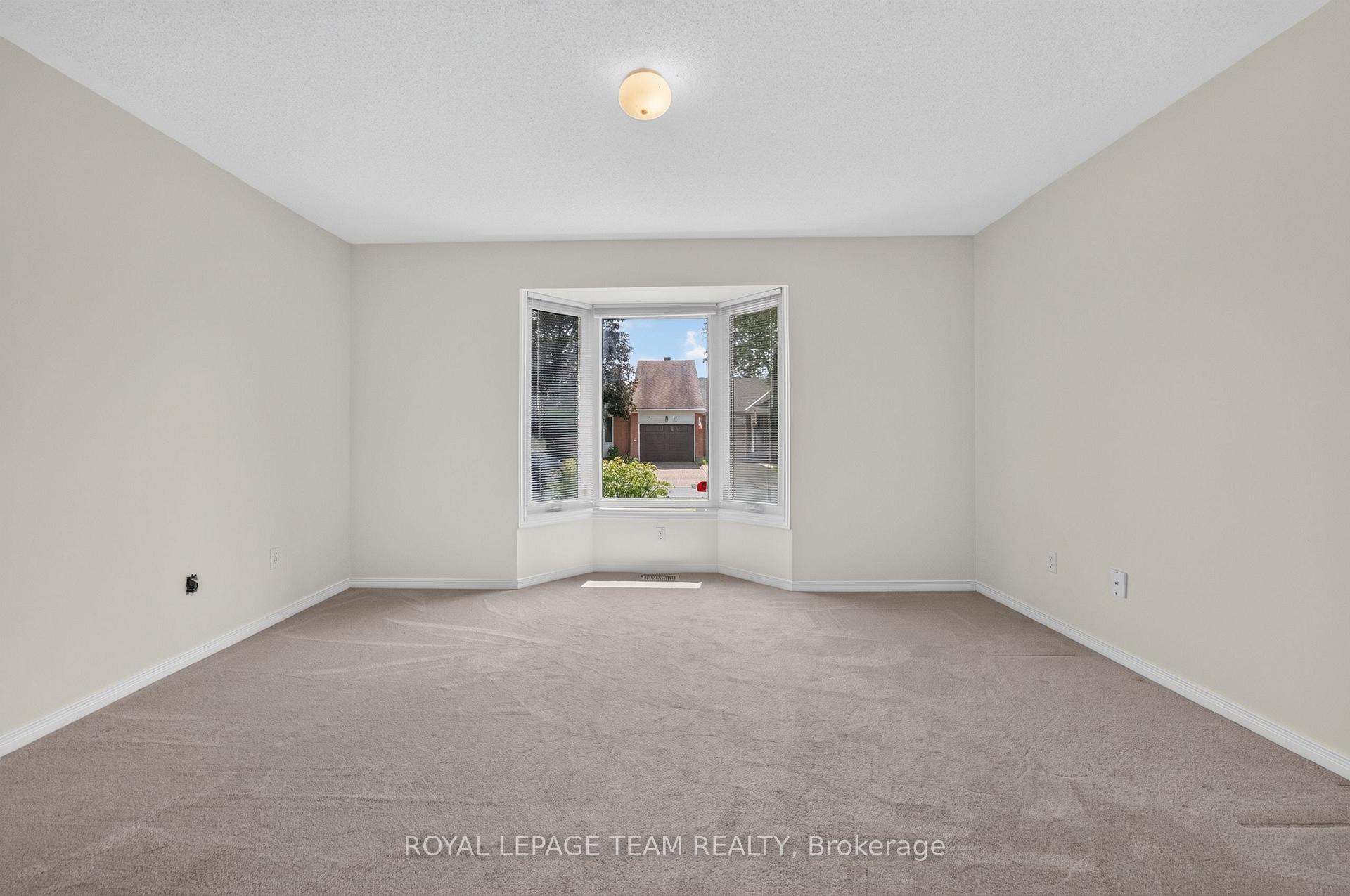 Photo 36 of 35 Billingham Crescent, Ottawa, Kanata - Morgan's Grant/South March — HOMEH