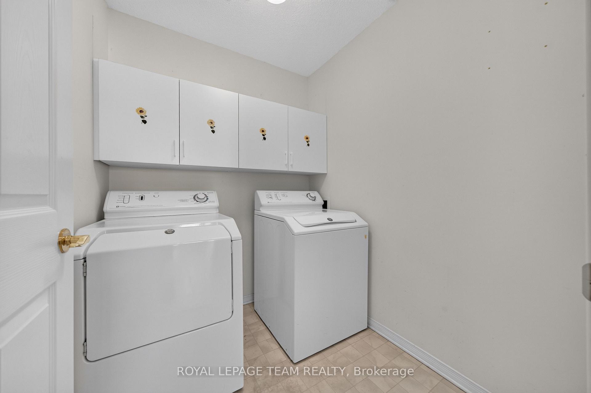 Photo 39 of 35 Billingham Crescent, Ottawa, Kanata - Morgan's Grant/South March — HOMEH
