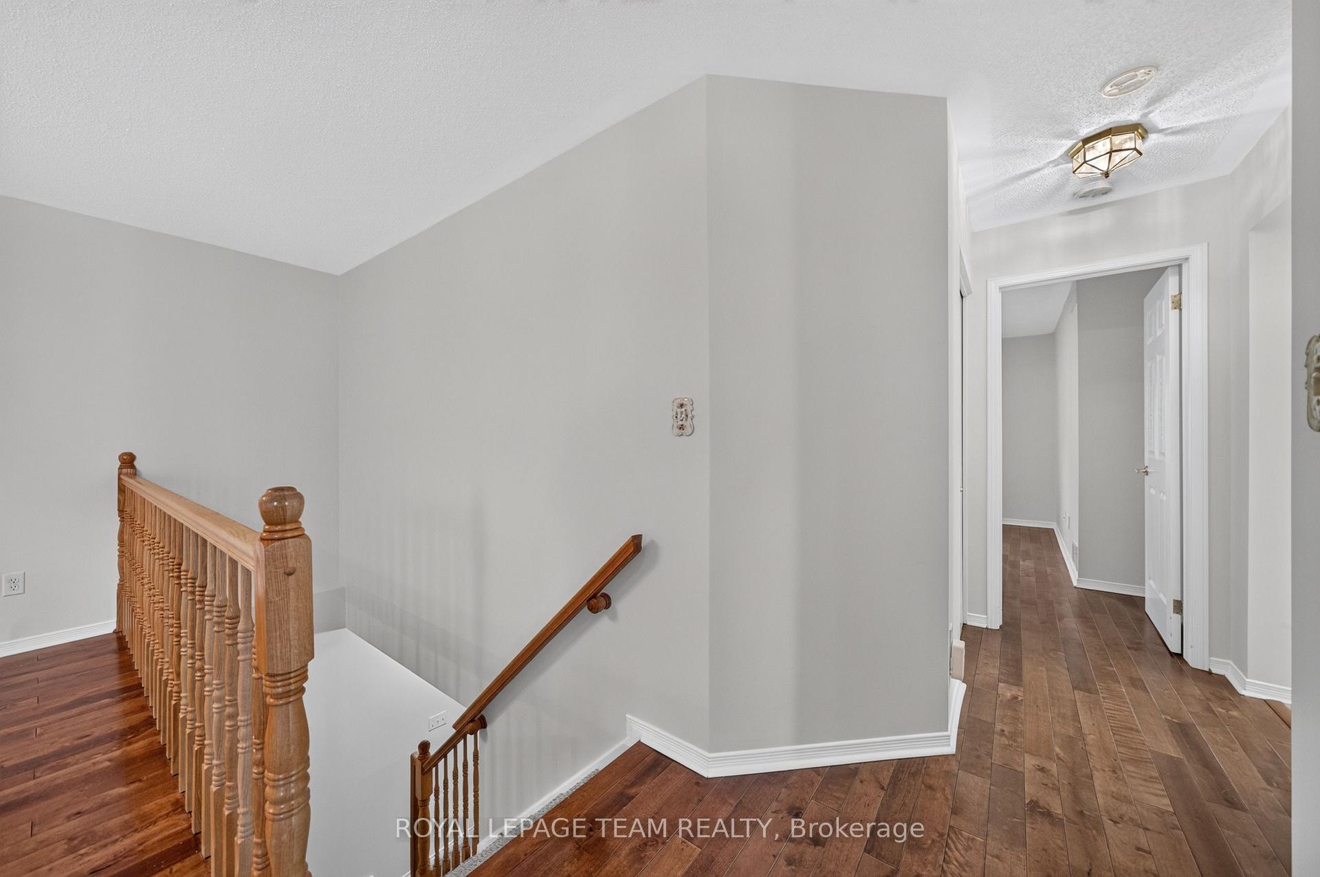 Photo 41 of 35 Billingham Crescent, Ottawa, Kanata - Morgan's Grant/South March — HOMEH
