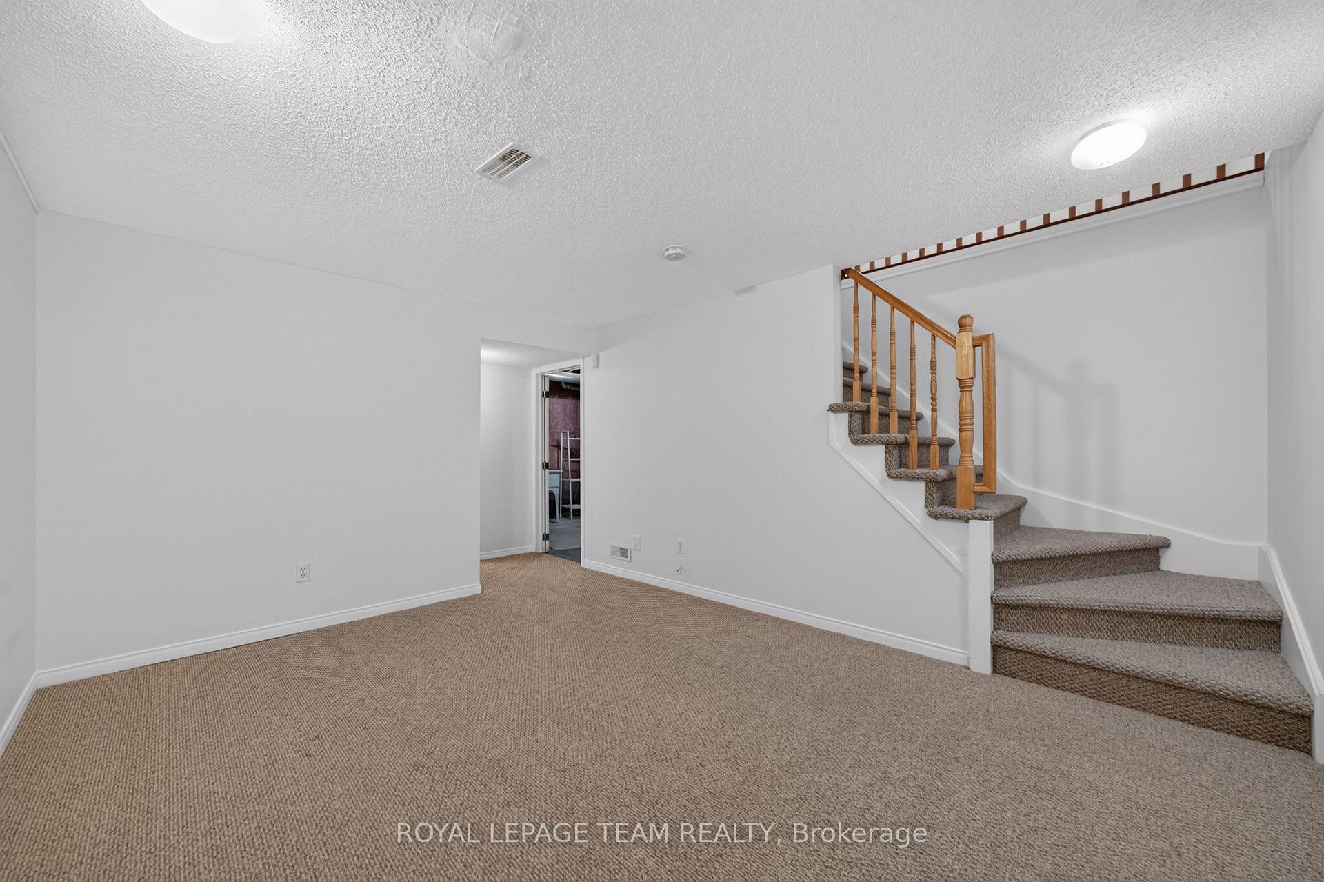 Photo 44 of 35 Billingham Crescent, Ottawa, Kanata - Morgan's Grant/South March — HOMEH