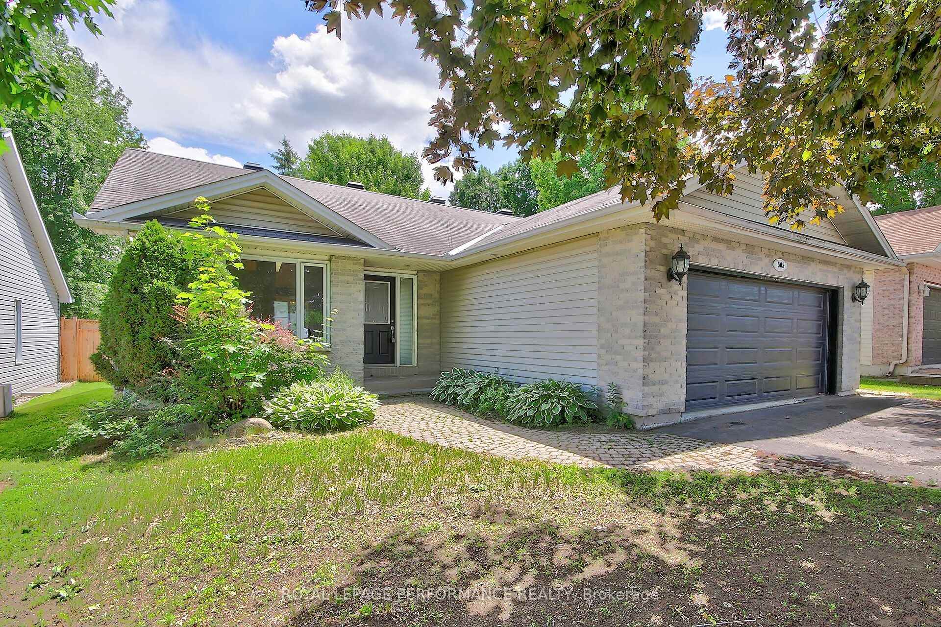 Photo 3 of 508 Maley Street, North Grenville, Kemptville — HOMEH
