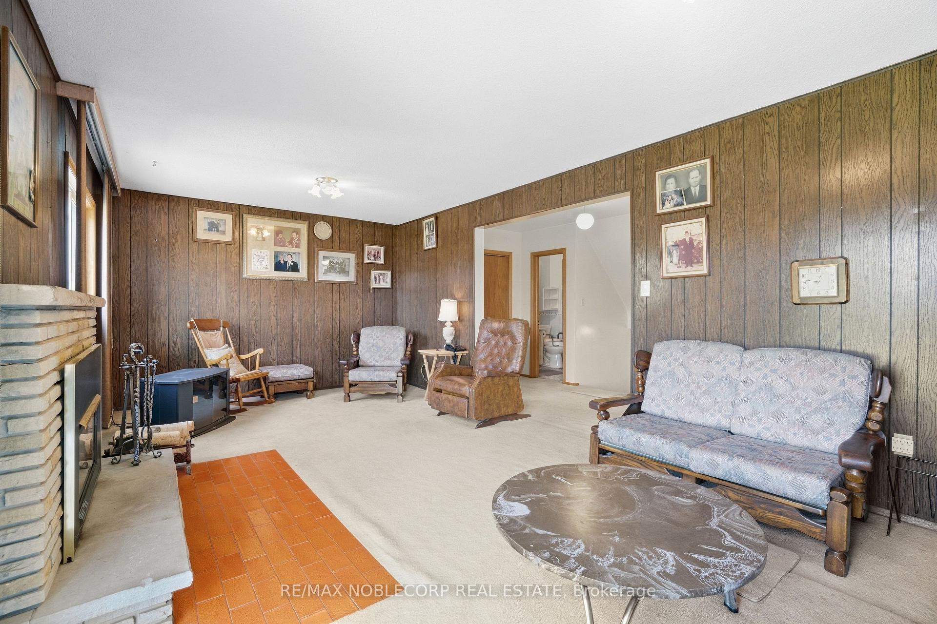 Photo 26 of 81 Blossom Crescent, North York, Glenfield-Jane Heights — HOMEH