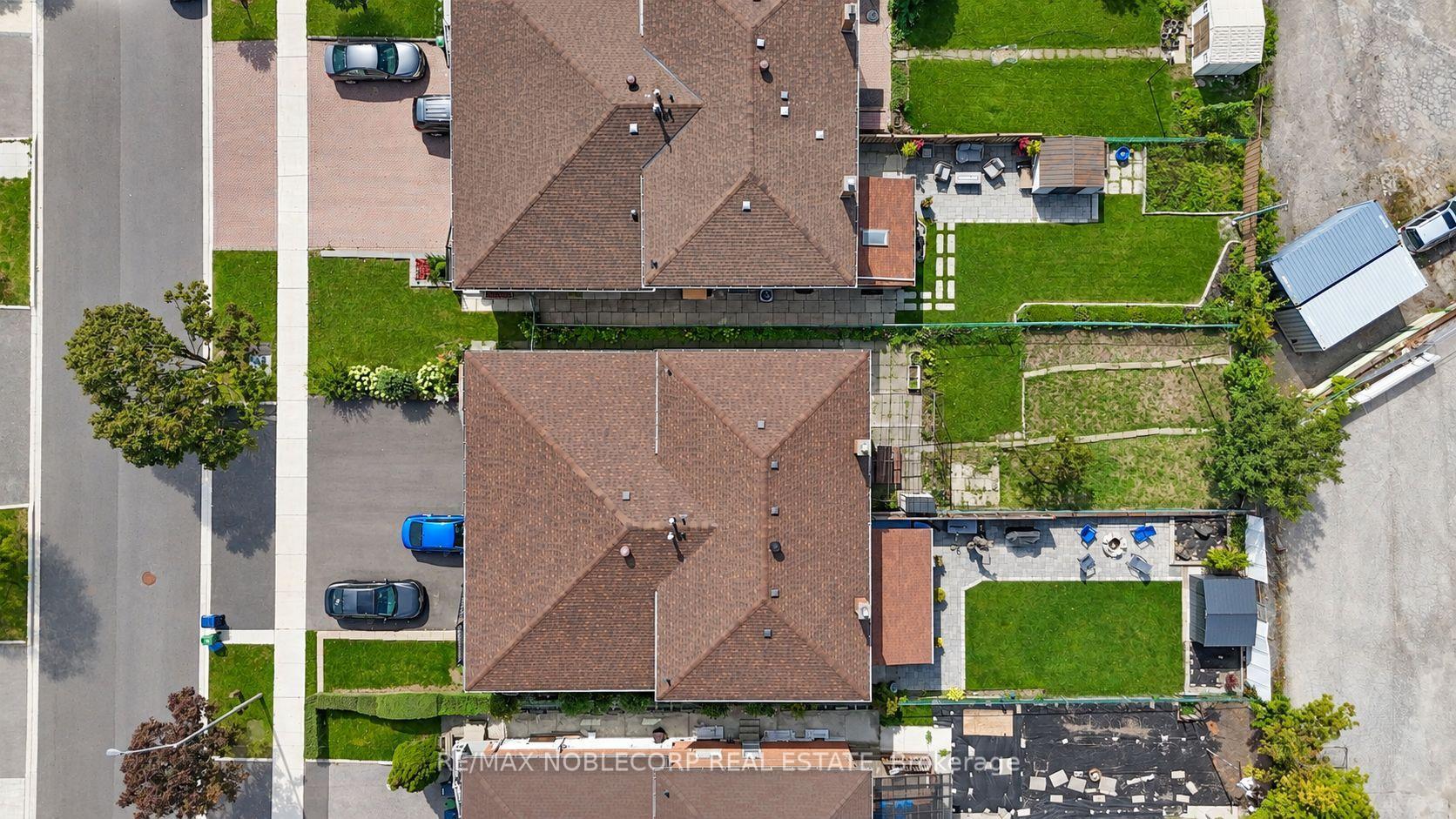 Photo 37 of 81 Blossom Crescent, North York, Glenfield-Jane Heights — HOMEH