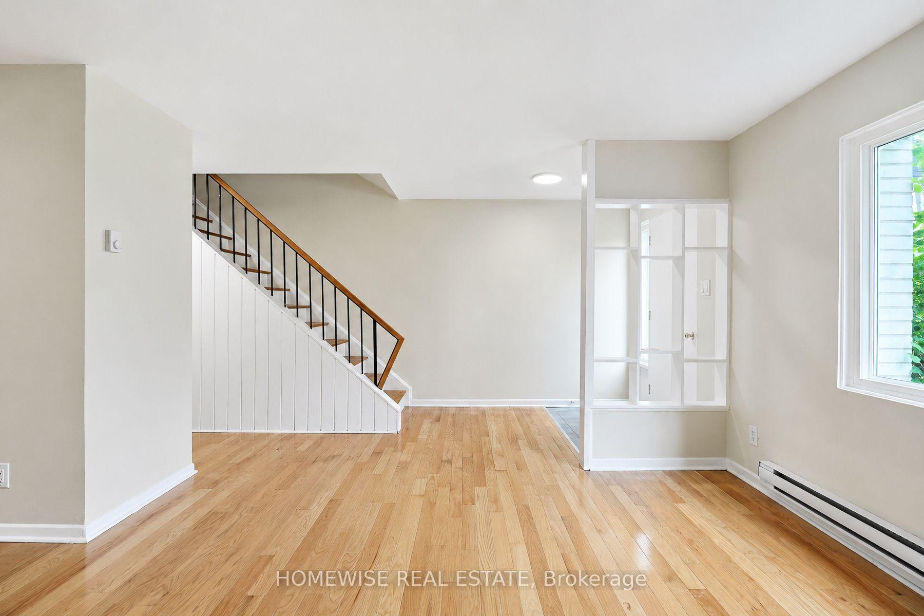 Photo 8 of Unit 40, 1350 Winding Trail, Mississauga, Applewood — HOMEH