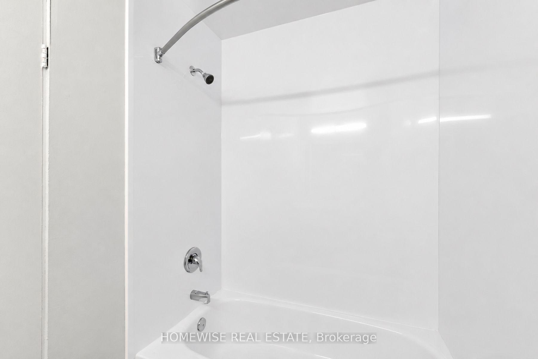Photo 25 of Unit 40, 1350 Winding Trail, Mississauga, Applewood — HOMEH