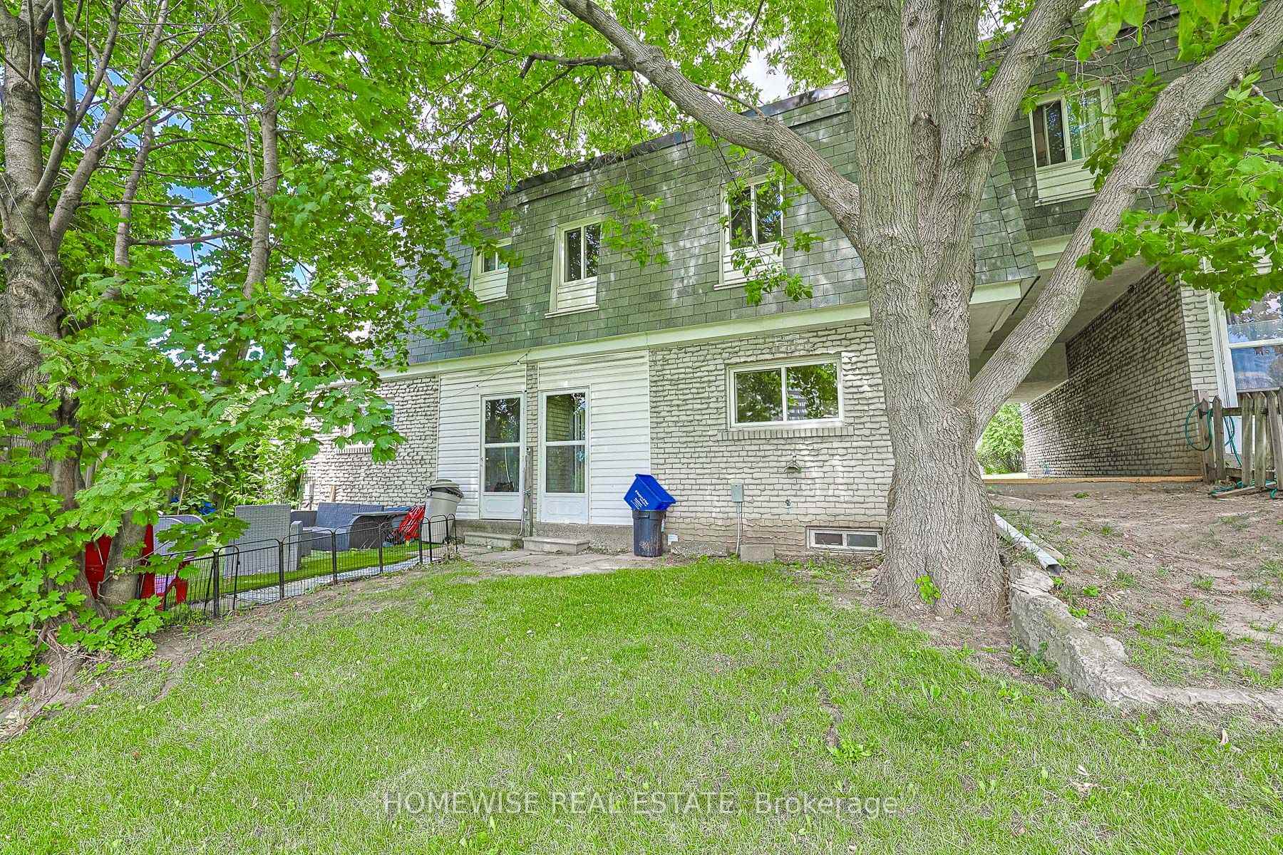 Photo 40 of Unit 40, 1350 Winding Trail, Mississauga, Applewood — HOMEH