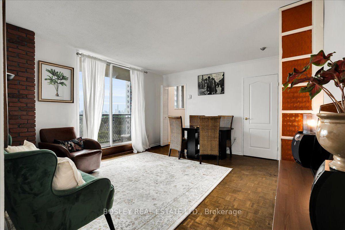 Photo 3 of Unit 1102, 1145 Logan Avenue, Toronto, Broadview North — HOMEH