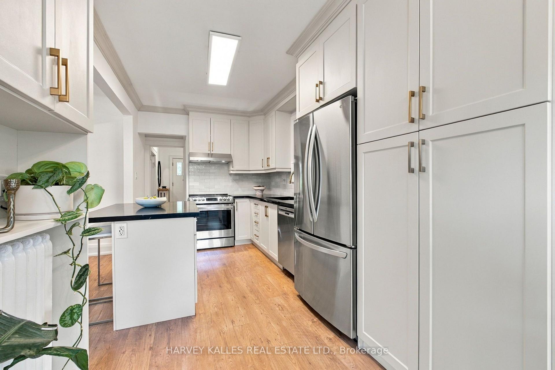 Photo 30 of 32 Crang Avenue, Toronto, Oakwood Village — HOMEH