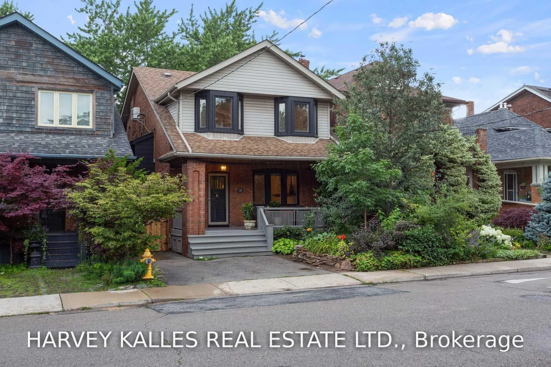 Photo 2 of 32 Crang Avenue, Toronto, Oakwood Village — HOMEH