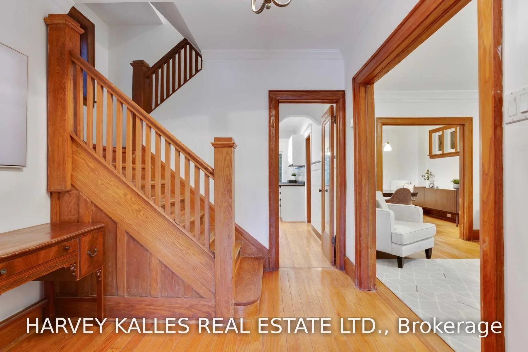 Photo 8 of 32 Crang Avenue, Toronto, Oakwood Village — HOMEH