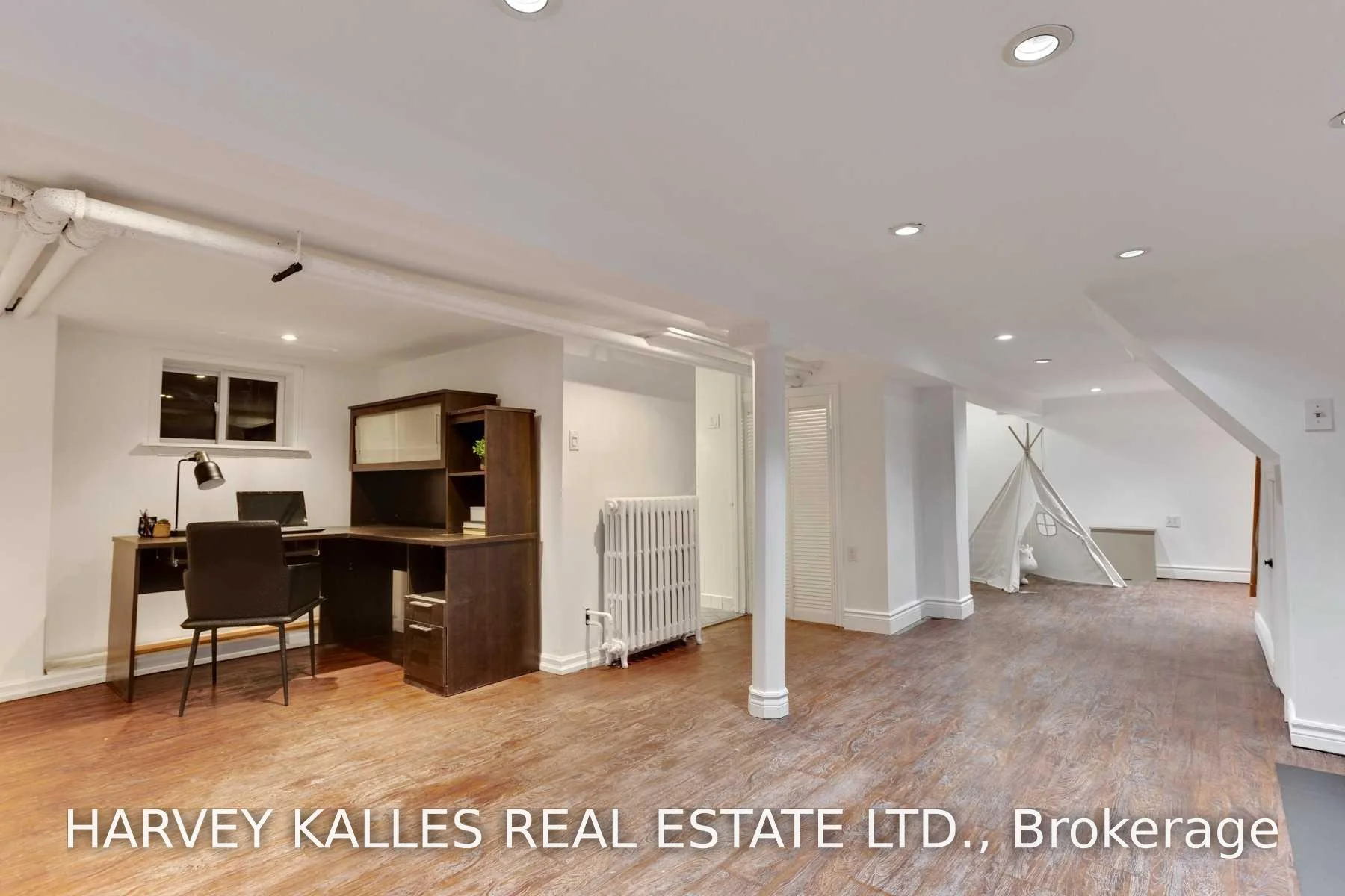 Photo 29 of 32 Crang Avenue, Toronto, Oakwood Village — HOMEH