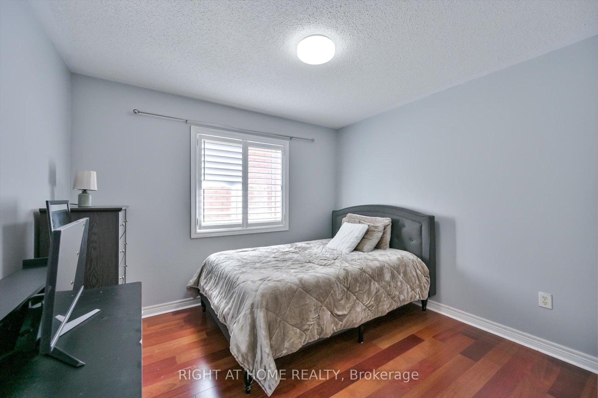 Photo 32 of 57 Hopkinson Crescent, Ajax, Northwest Ajax — HOMEH