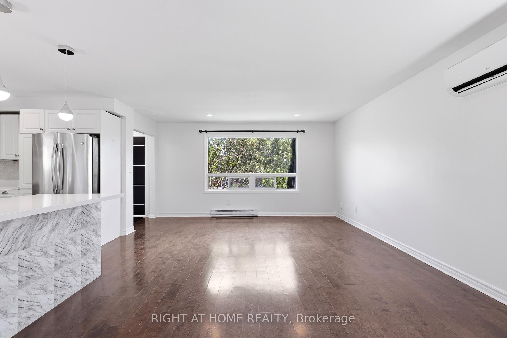 Photo 9 of 68 Overbank Drive, Oshawa, McLaughlin — HOMEH