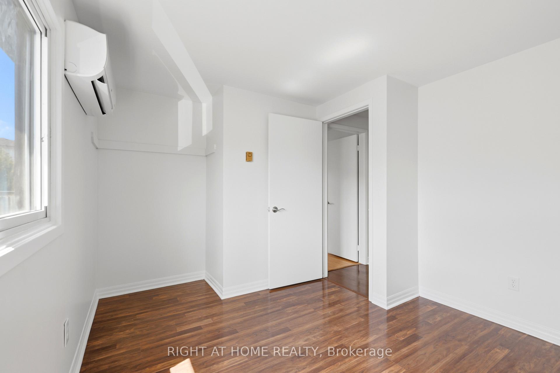 Photo 33 of 68 Overbank Drive, Oshawa, McLaughlin — HOMEH