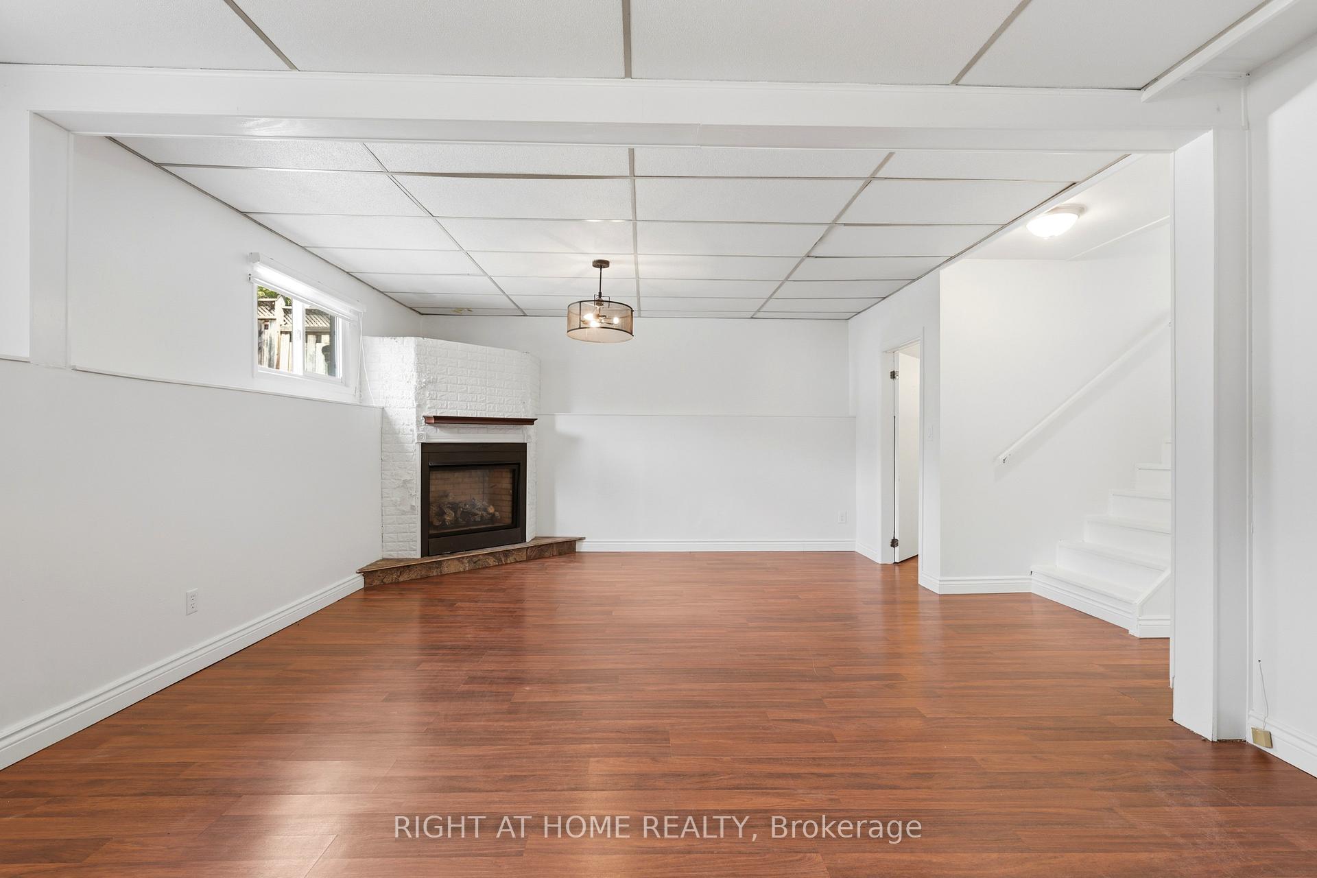 Photo 35 of 68 Overbank Drive, Oshawa, McLaughlin — HOMEH