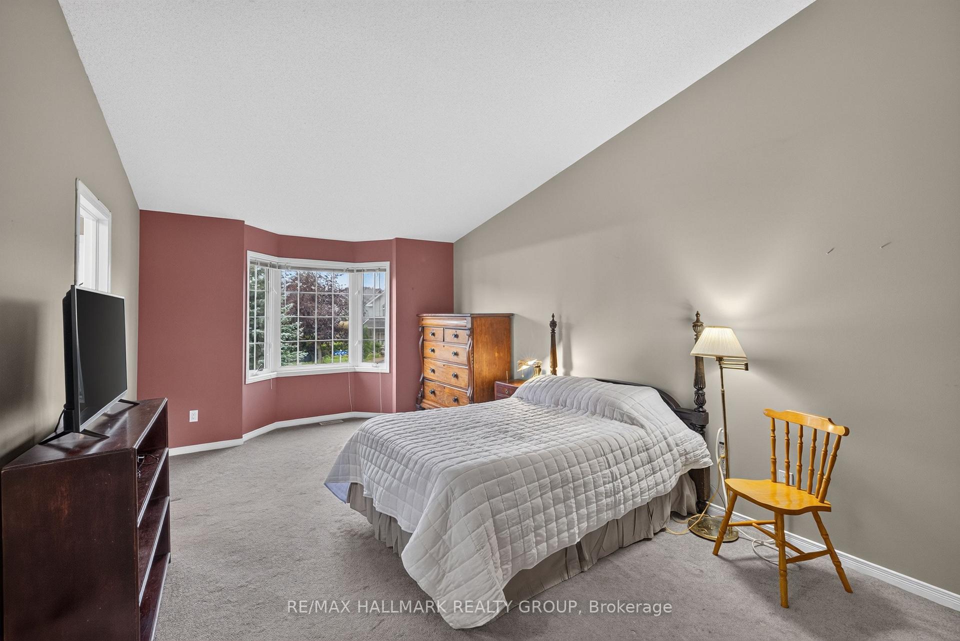 Photo 49 of 103 Tall Oak Private, Ottawa, Riverview Park — HOMEH