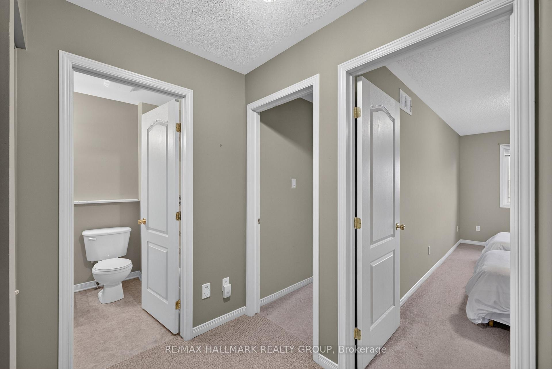 Photo 20 of 103 Tall Oak Private, Ottawa, Riverview Park — HOMEH