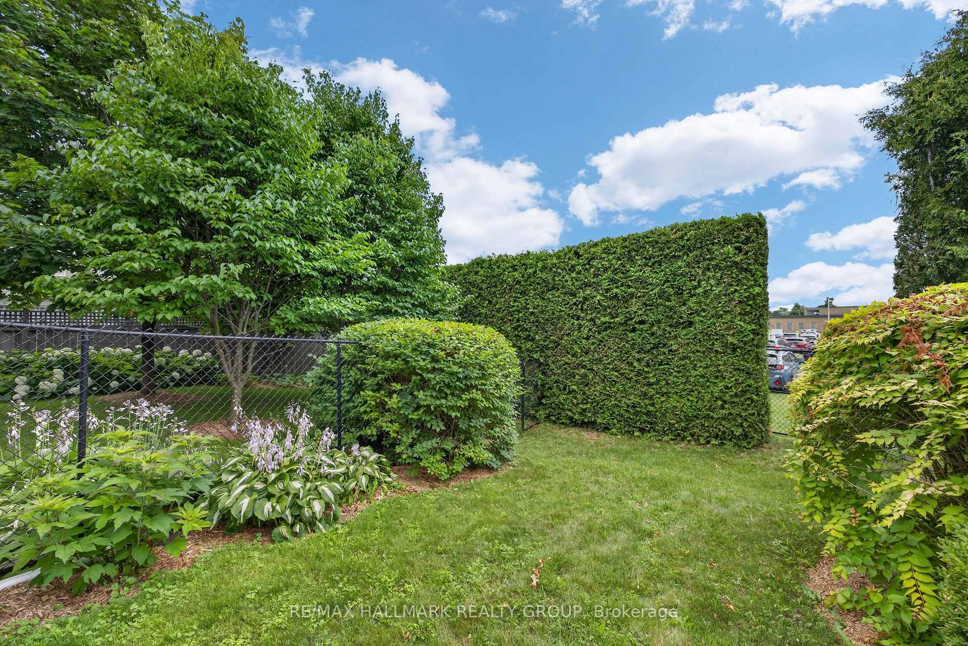 Photo 68 of 103 Tall Oak Private, Ottawa, Riverview Park — HOMEH