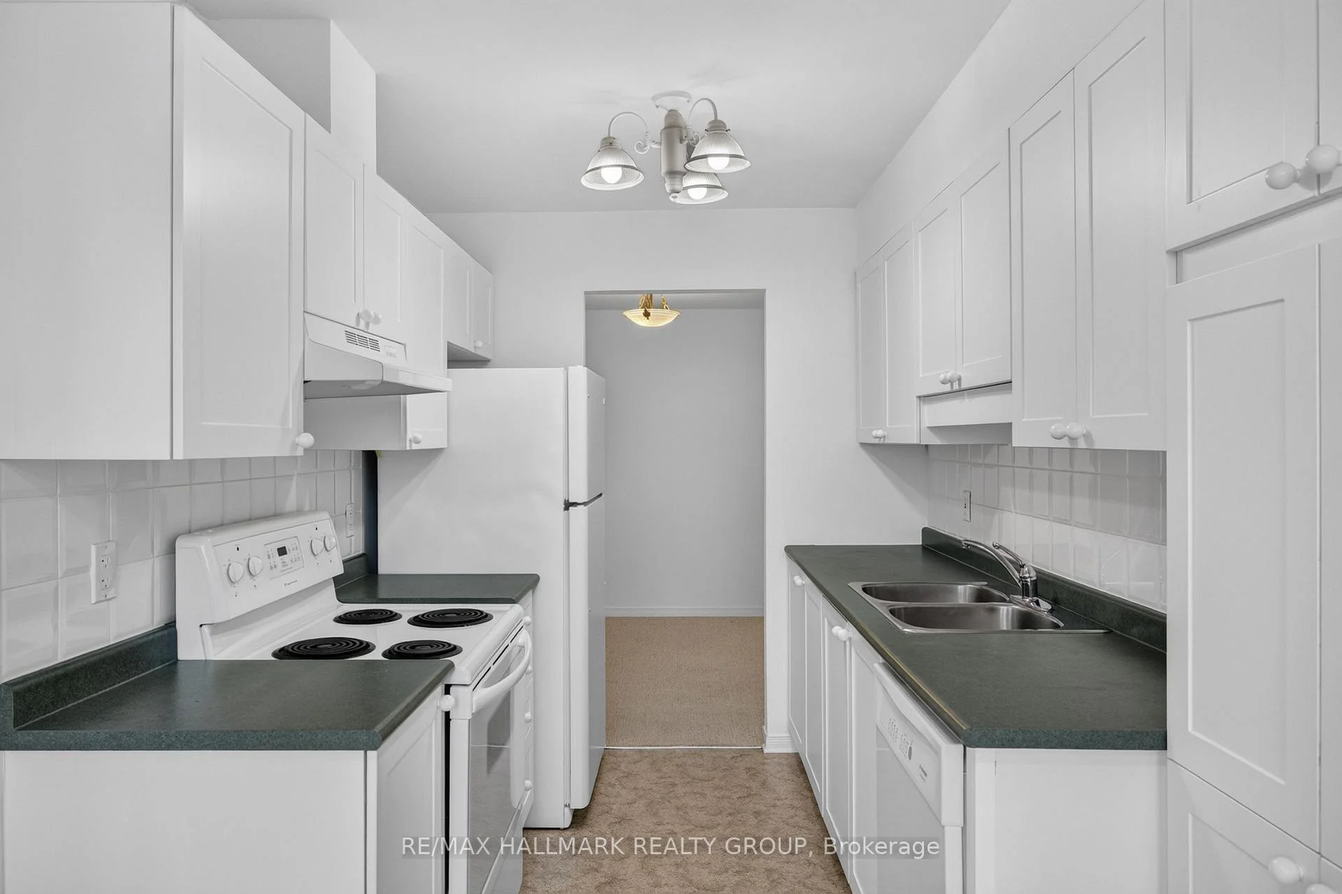 Photo 45 of 103 Tall Oak Private, Ottawa, Riverview Park — HOMEH