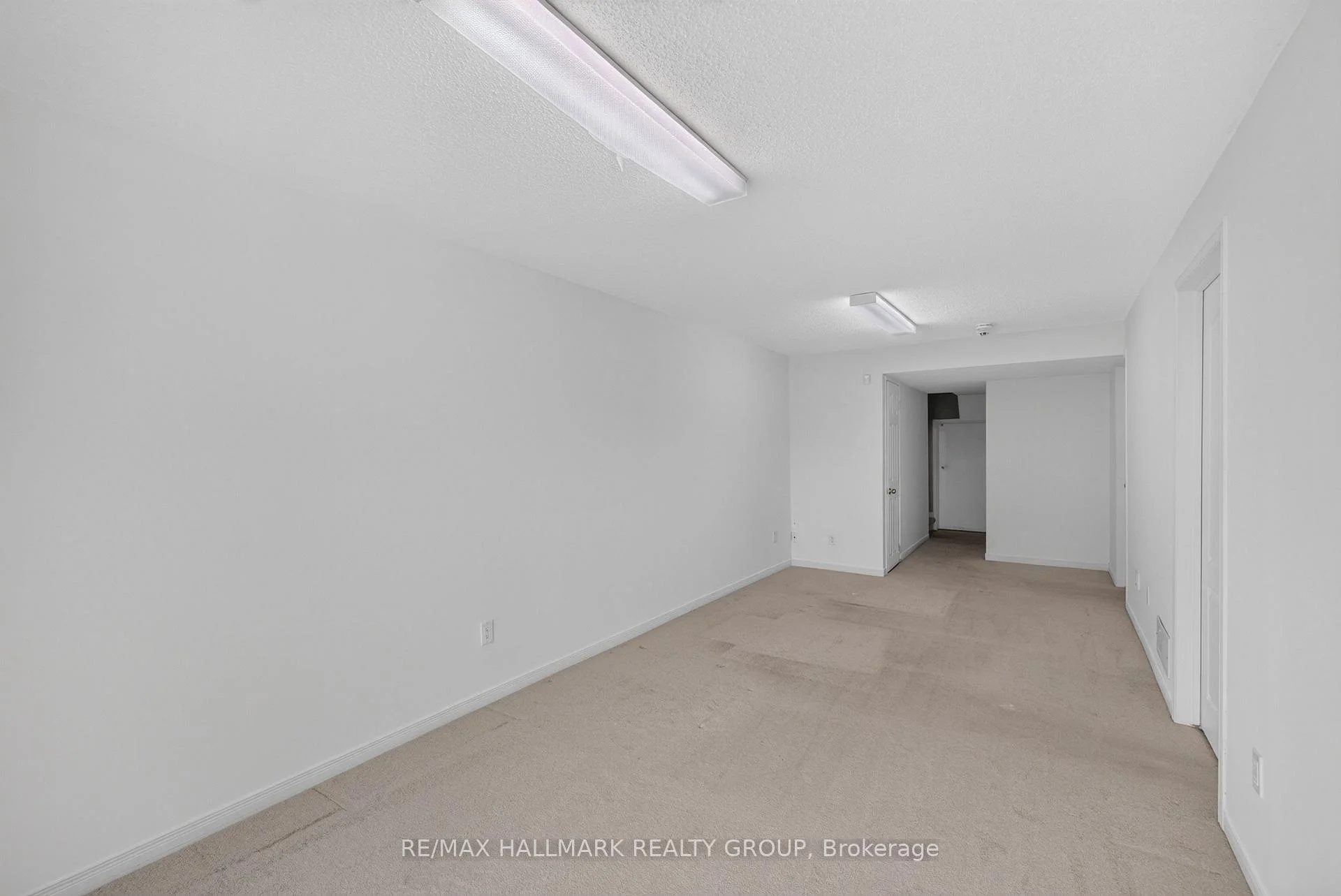 Photo 61 of 103 Tall Oak Private, Ottawa, Riverview Park — HOMEH