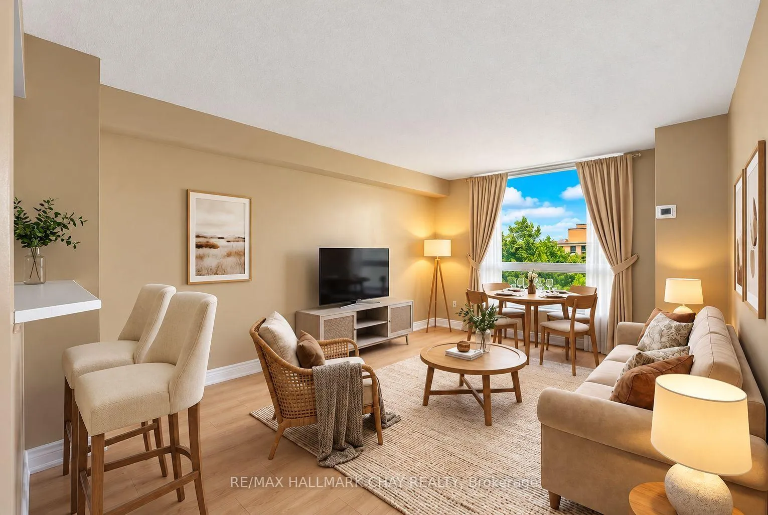 Photo of Unit 705, 326 Major Mackenzie Drive E
