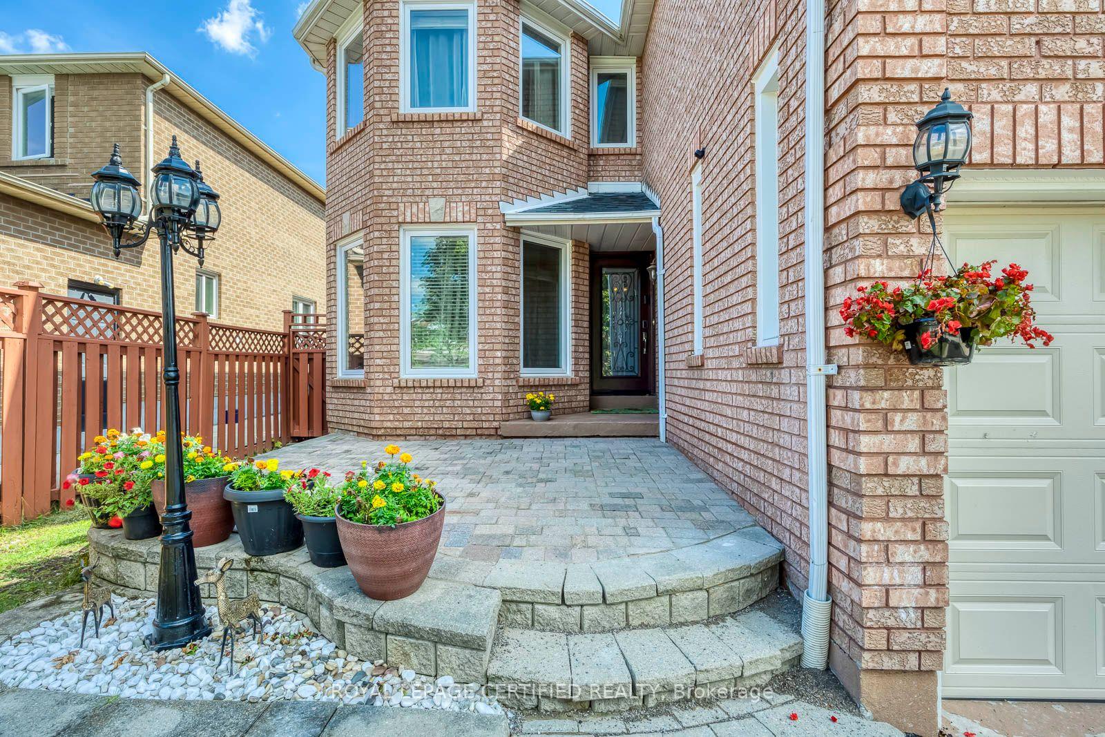 Photo 7 of 6336 Culmore Crescent, Mississauga, East Credit — HOMEH