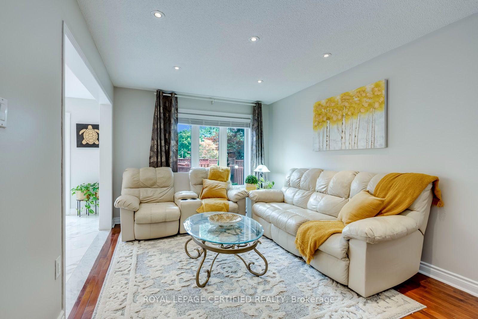 Photo 13 of 6336 Culmore Crescent, Mississauga, East Credit — HOMEH