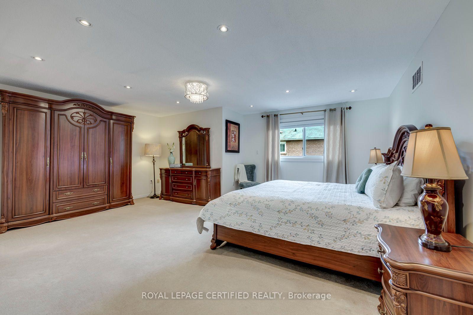 Photo 24 of 6336 Culmore Crescent, Mississauga, East Credit — HOMEH