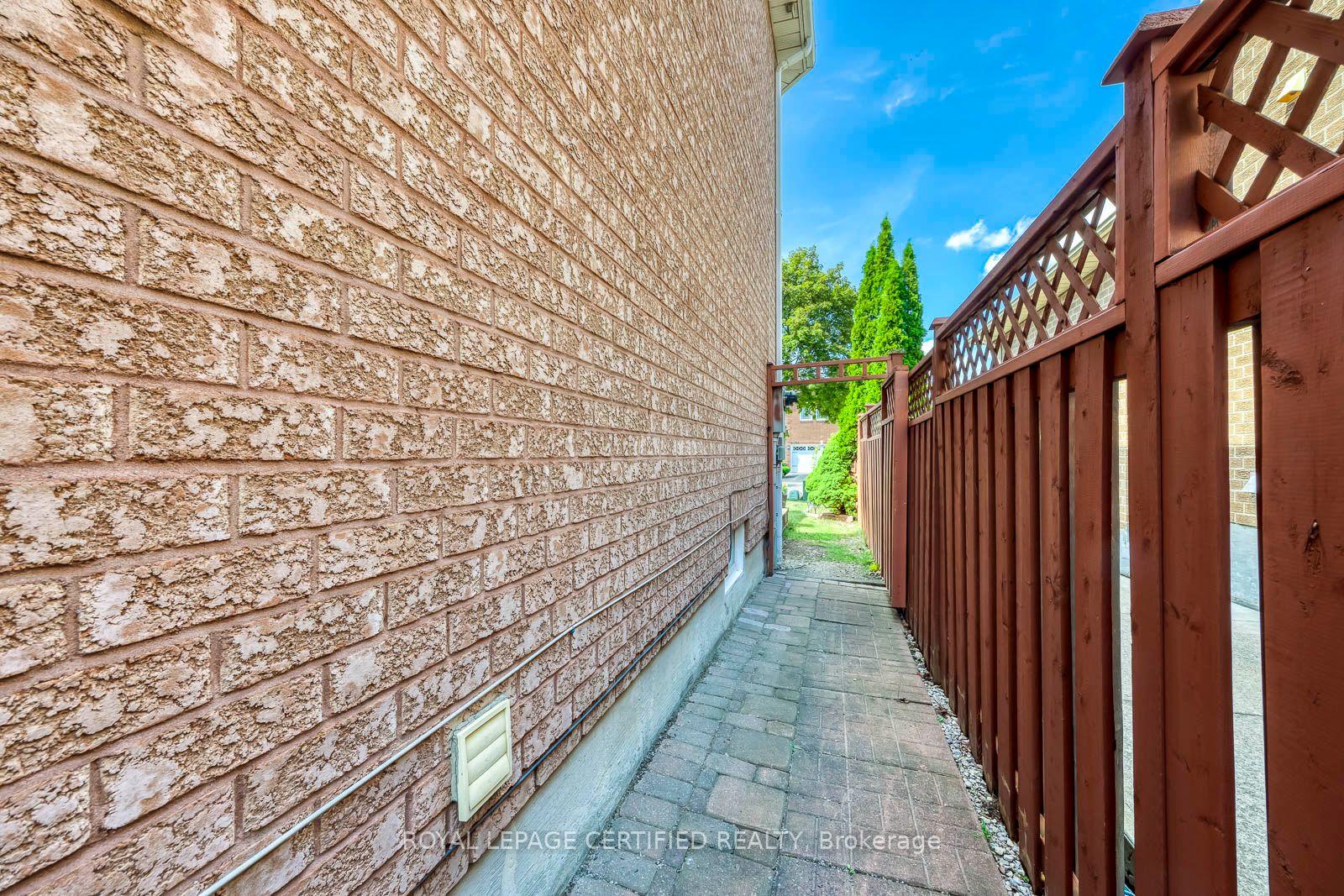 Photo 43 of 6336 Culmore Crescent, Mississauga, East Credit — HOMEH