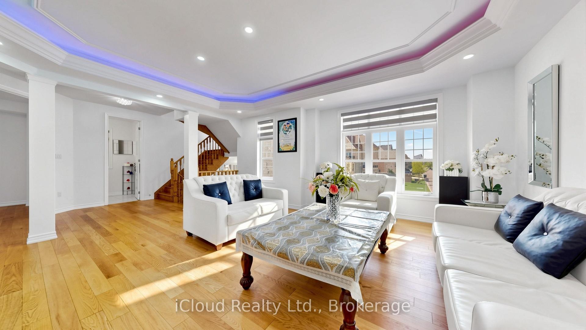 Photo 5 of 193 Thornbush Boulevard E, Brampton, Northwest Brampton — HOMEH