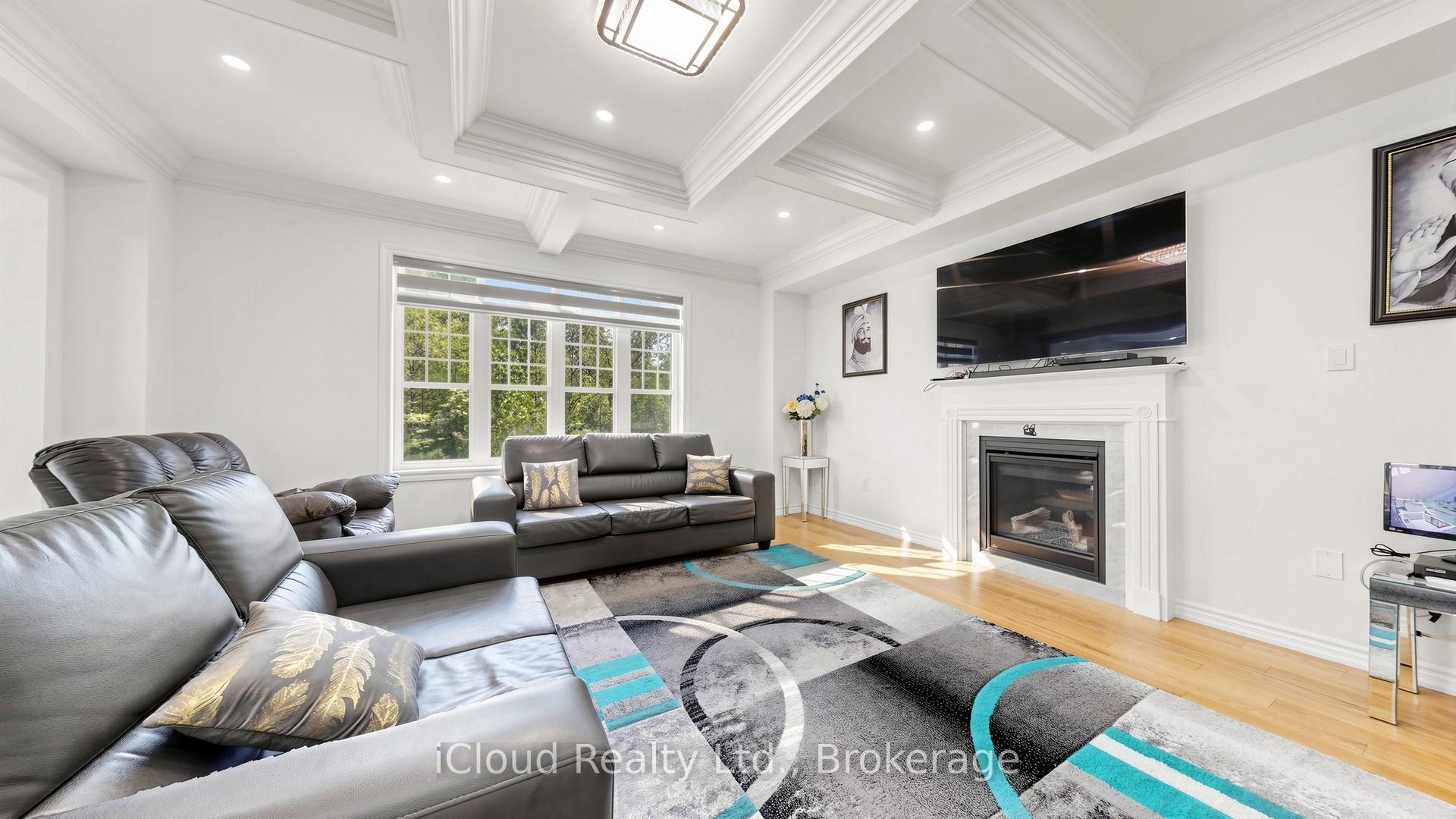 Photo 7 of 193 Thornbush Boulevard E, Brampton, Northwest Brampton — HOMEH