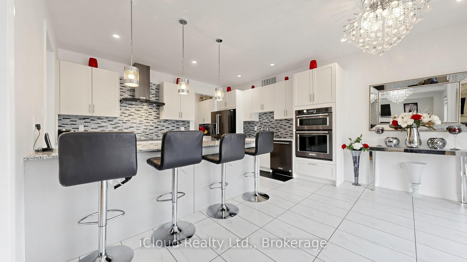 Photo 12 of 193 Thornbush Boulevard E, Brampton, Northwest Brampton — HOMEH