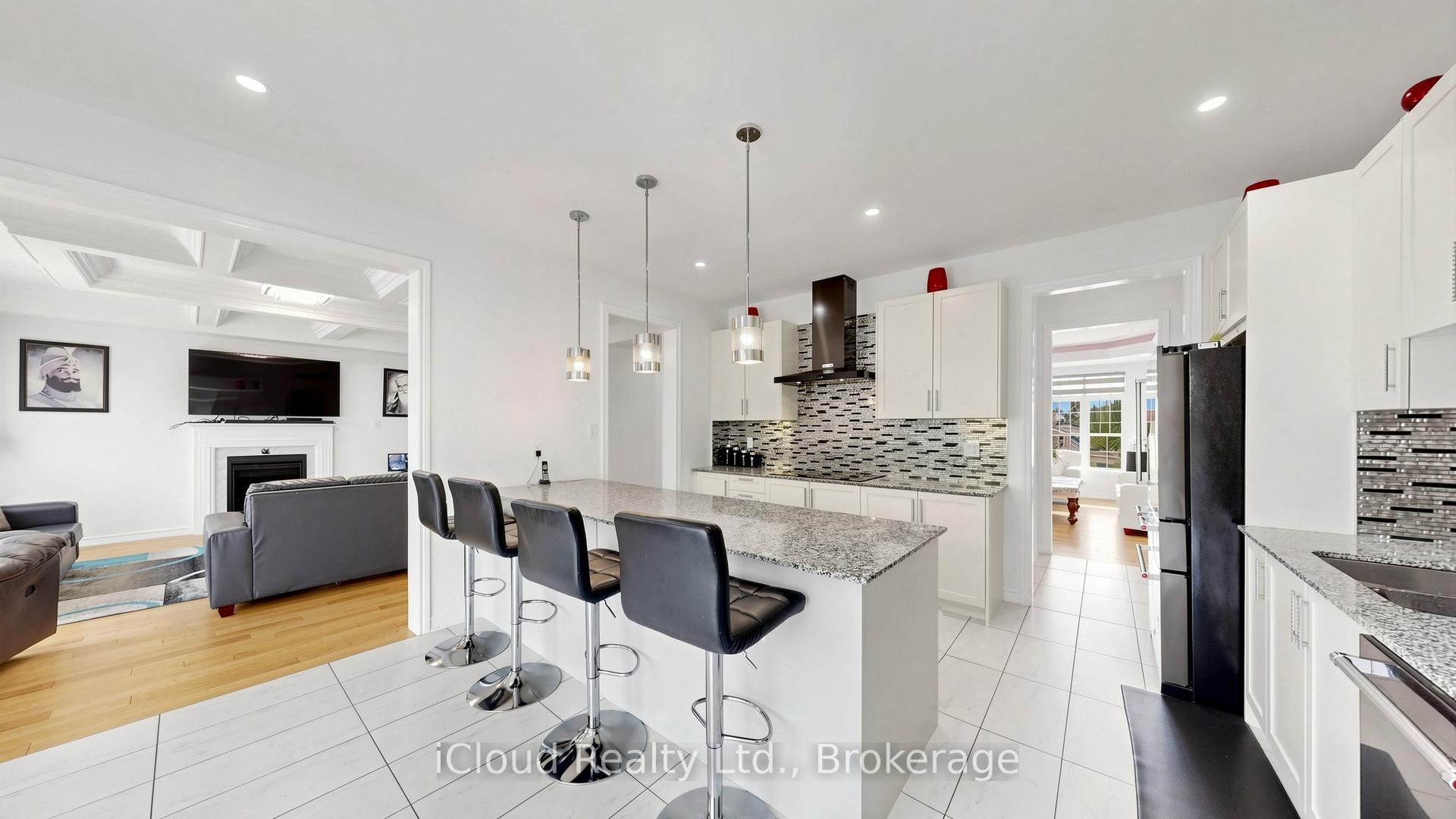 Photo 13 of 193 Thornbush Boulevard E, Brampton, Northwest Brampton — HOMEH